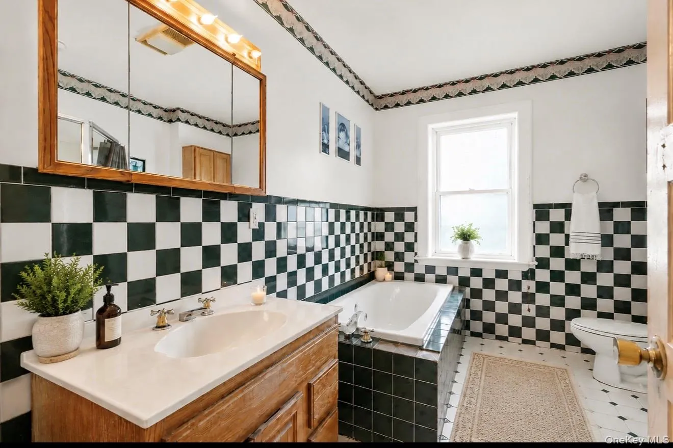 11 Winfield Avenue, Mount Vernon, NY, 5 Bedrooms Bedrooms, 13 Rooms Rooms,3 BathroomsBathrooms,Residential,For Rent,Winfield,0,1042010 11 Winfield Avenue, Mount Vernon, NY, 5 Bedrooms Bedrooms, 13 Rooms Rooms,3 BathroomsBathrooms,Residential,For Rent,Winfield,0,1042010