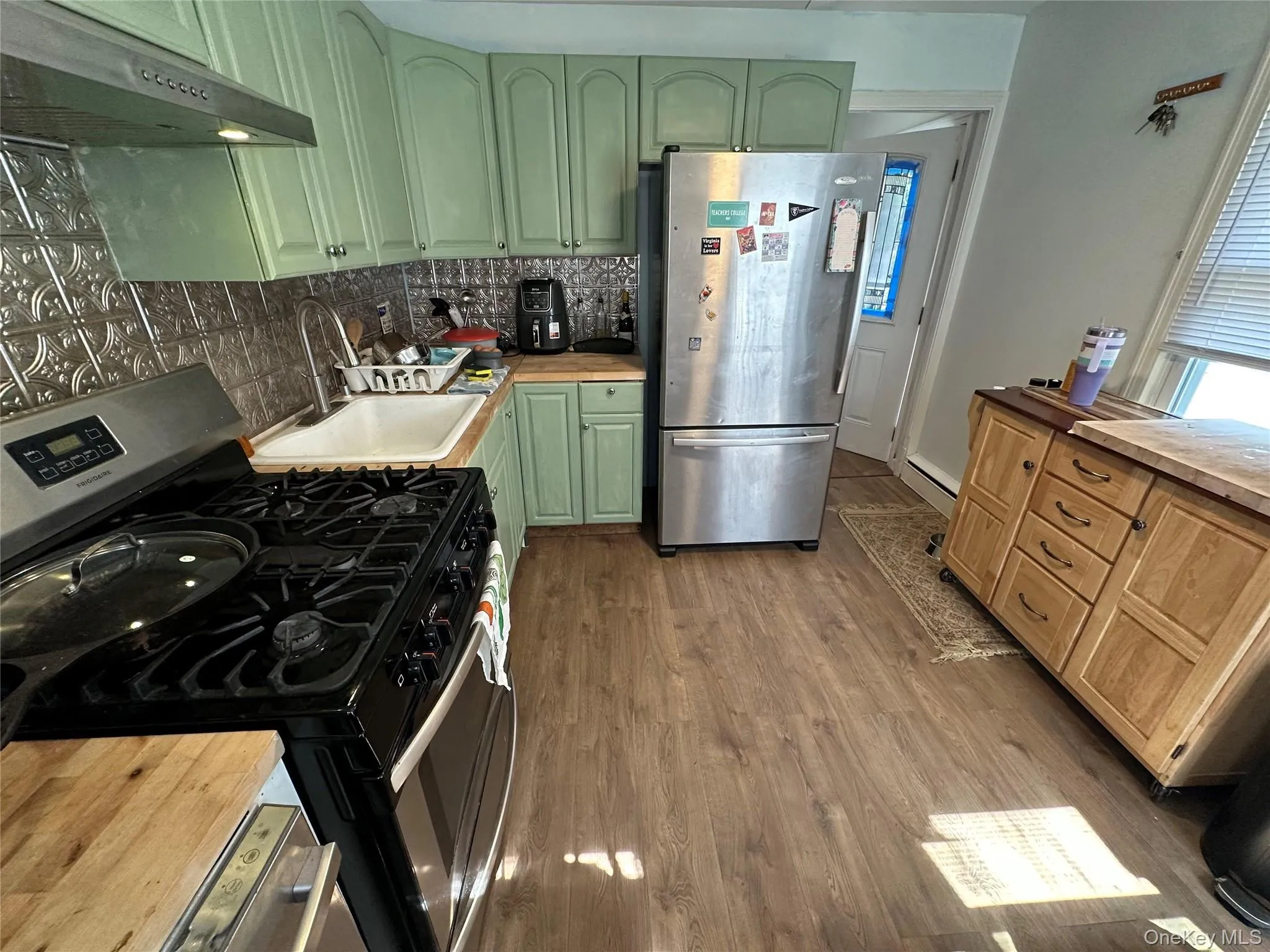 20 Blackburn Avenue, Beacon, NY, 3 Bedrooms Bedrooms, 5 Rooms Rooms,2 BathroomsBathrooms,Residential Lease,For Rent,Blackburn,0,1042011 20 Blackburn Avenue, Beacon, NY, 3 Bedrooms Bedrooms, 5 Rooms Rooms,2 BathroomsBathrooms,Residential Lease,For Rent,Blackburn,0,1042011