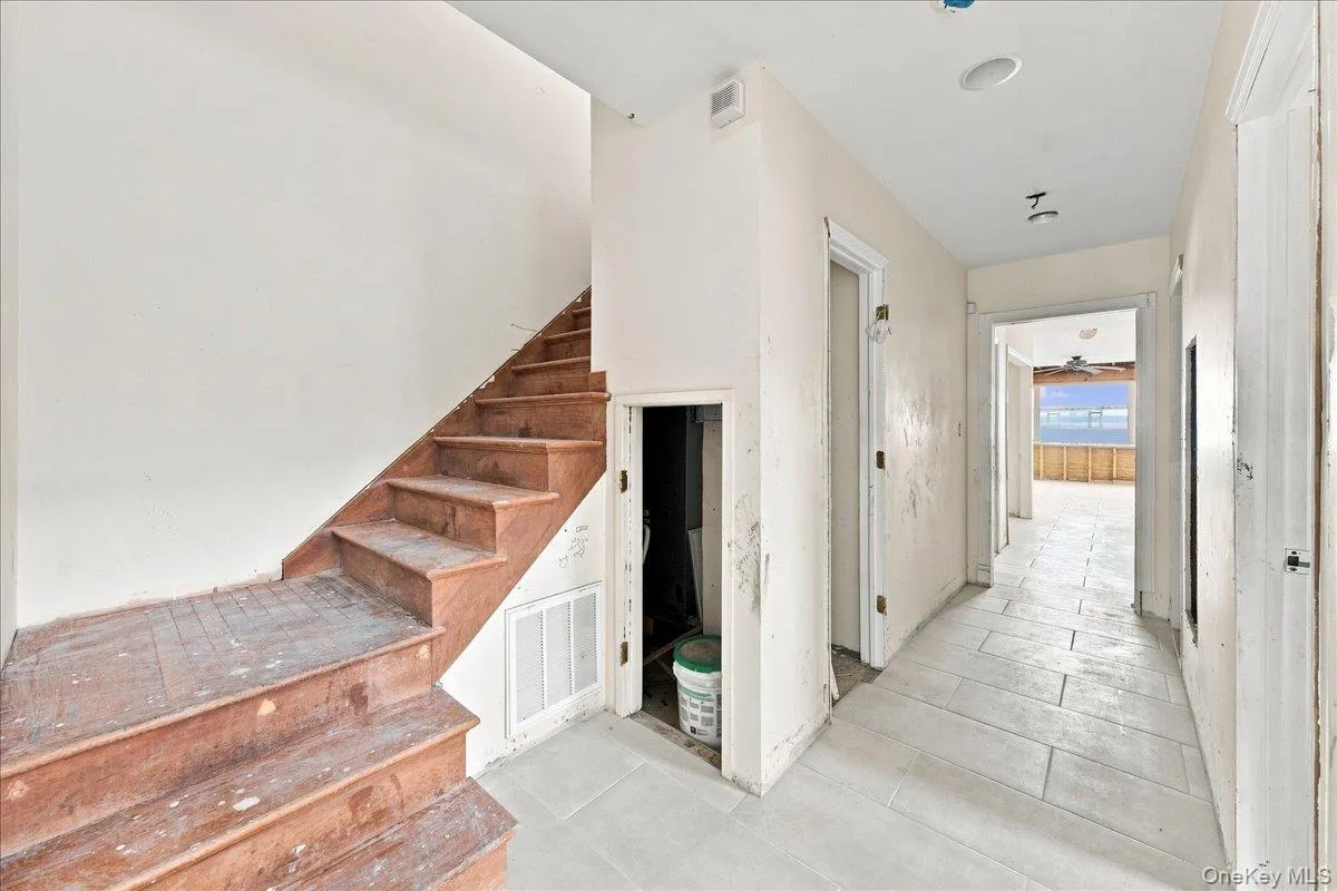3238 Tierney Place, New York, NY, 4 Bedrooms Bedrooms, 12 Rooms Rooms,3 BathroomsBathrooms,Residential,For Rent,Tierney,0,1042012 3238 Tierney Place, New York, NY, 4 Bedrooms Bedrooms, 12 Rooms Rooms,3 BathroomsBathrooms,Residential,For Rent,Tierney,0,1042012