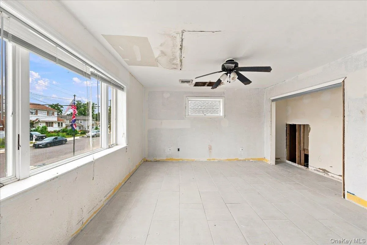 3238 Tierney Place, New York, NY, 4 Bedrooms Bedrooms, 12 Rooms Rooms,3 BathroomsBathrooms,Residential,For Rent,Tierney,0,1042012 3238 Tierney Place, New York, NY, 4 Bedrooms Bedrooms, 12 Rooms Rooms,3 BathroomsBathrooms,Residential,For Rent,Tierney,0,1042012