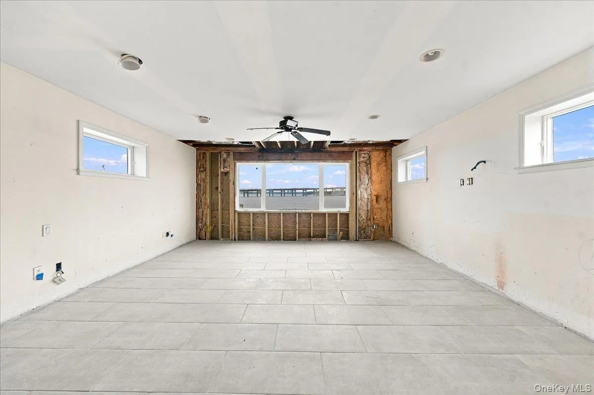 3238 Tierney Place, New York, NY, 4 Bedrooms Bedrooms, 12 Rooms Rooms,3 BathroomsBathrooms,Residential,For Rent,Tierney,0,1042012 3238 Tierney Place, New York, NY, 4 Bedrooms Bedrooms, 12 Rooms Rooms,3 BathroomsBathrooms,Residential,For Rent,Tierney,0,1042012