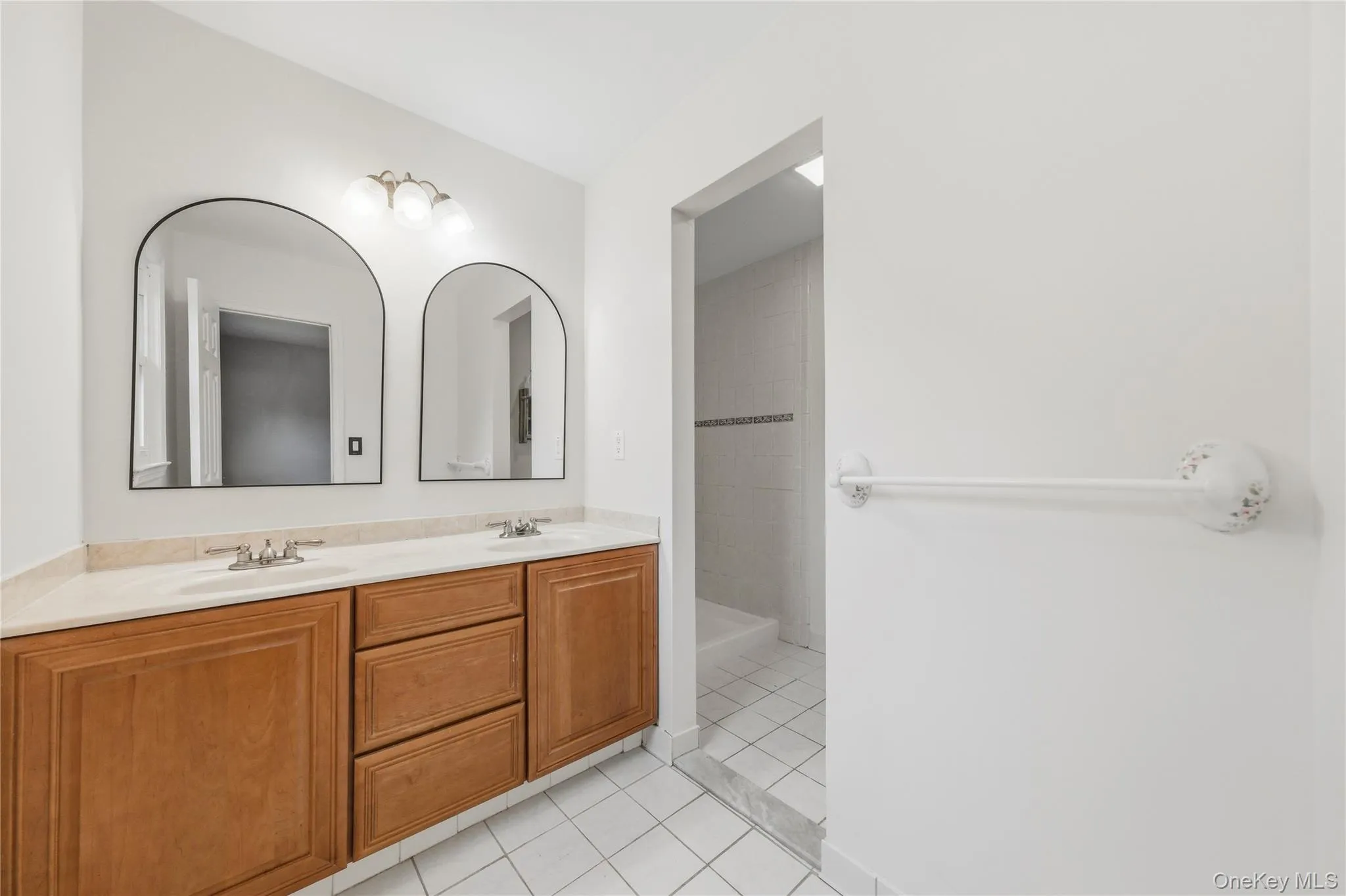 2 Pellbridge Drive, East Fishkill, NY, 5 Bedrooms Bedrooms, 5 Rooms Rooms,3 BathroomsBathrooms,Residential,For Rent,Pellbridge,0,1042013 2 Pellbridge Drive, East Fishkill, NY, 5 Bedrooms Bedrooms, 5 Rooms Rooms,3 BathroomsBathrooms,Residential,For Rent,Pellbridge,0,1042013