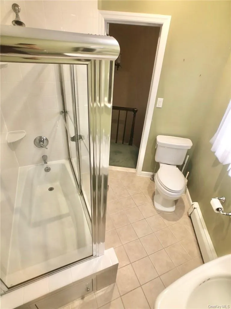 72 Stewart Avenue, Eastchester, NY, 3 Bedrooms Bedrooms, 7 Rooms Rooms,2 BathroomsBathrooms,Residential Lease,For Rent,Stewart,0,1042016 72 Stewart Avenue, Eastchester, NY, 3 Bedrooms Bedrooms, 7 Rooms Rooms,2 BathroomsBathrooms,Residential Lease,For Rent,Stewart,0,1042016