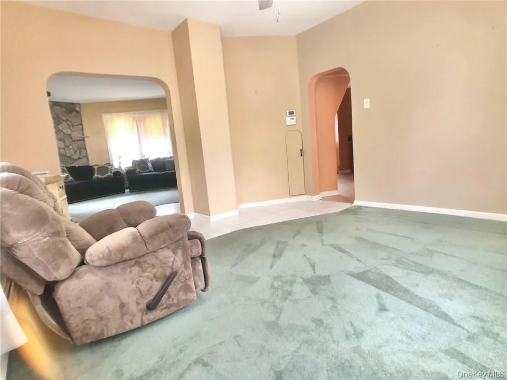 72 Stewart Avenue, Eastchester, NY, 3 Bedrooms Bedrooms, 7 Rooms Rooms,2 BathroomsBathrooms,Residential Lease,For Rent,Stewart,0,1042016 72 Stewart Avenue, Eastchester, NY, 3 Bedrooms Bedrooms, 7 Rooms Rooms,2 BathroomsBathrooms,Residential Lease,For Rent,Stewart,0,1042016