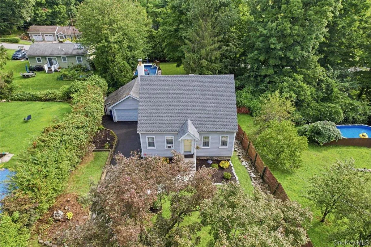 9 Lawrence Drive, Patterson, NY, 3 Bedrooms Bedrooms, 6 Rooms Rooms,2 BathroomsBathrooms,Residential,For Rent,Lawrence,0,1042018 9 Lawrence Drive, Patterson, NY, 3 Bedrooms Bedrooms, 6 Rooms Rooms,2 BathroomsBathrooms,Residential,For Rent,Lawrence,0,1042018