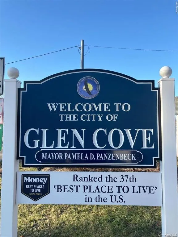 City of Glen Cove has Golf and Beaches City of Glen Cove has Golf and Beaches