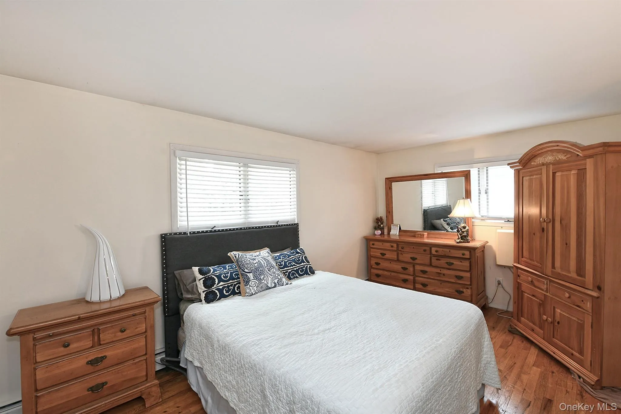 73 Alton Avenue, Huntington, NY, 4 Bedrooms Bedrooms, 7 Rooms Rooms,1 BathroomBathrooms,Residential Lease,For Rent,Alton,0,1042022 73 Alton Avenue, Huntington, NY, 4 Bedrooms Bedrooms, 7 Rooms Rooms,1 BathroomBathrooms,Residential Lease,For Rent,Alton,0,1042022