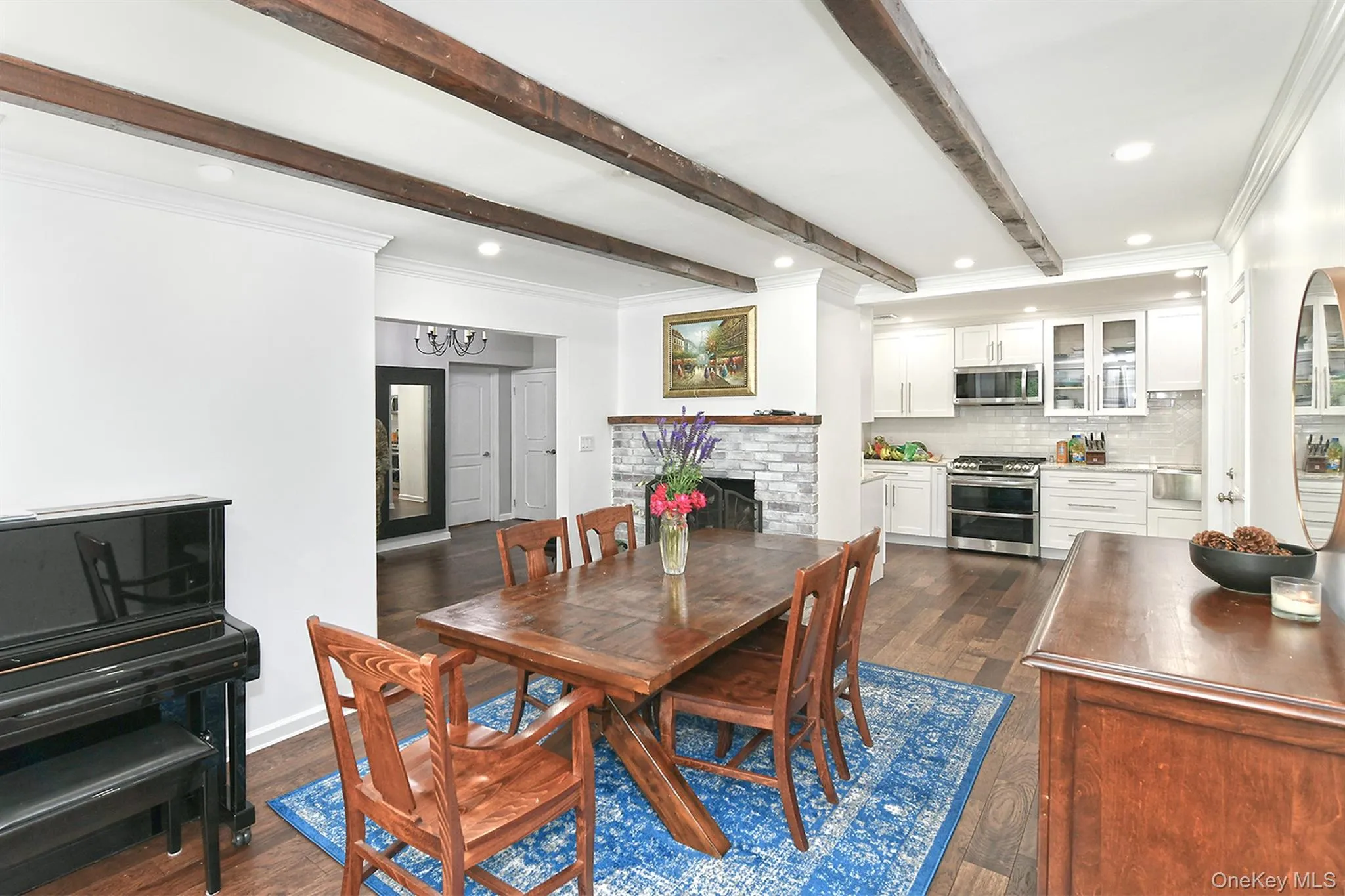73 Alton Avenue, Huntington, NY, 4 Bedrooms Bedrooms, 7 Rooms Rooms,1 BathroomBathrooms,Residential Lease,For Rent,Alton,0,1042022 73 Alton Avenue, Huntington, NY, 4 Bedrooms Bedrooms, 7 Rooms Rooms,1 BathroomBathrooms,Residential Lease,For Rent,Alton,0,1042022