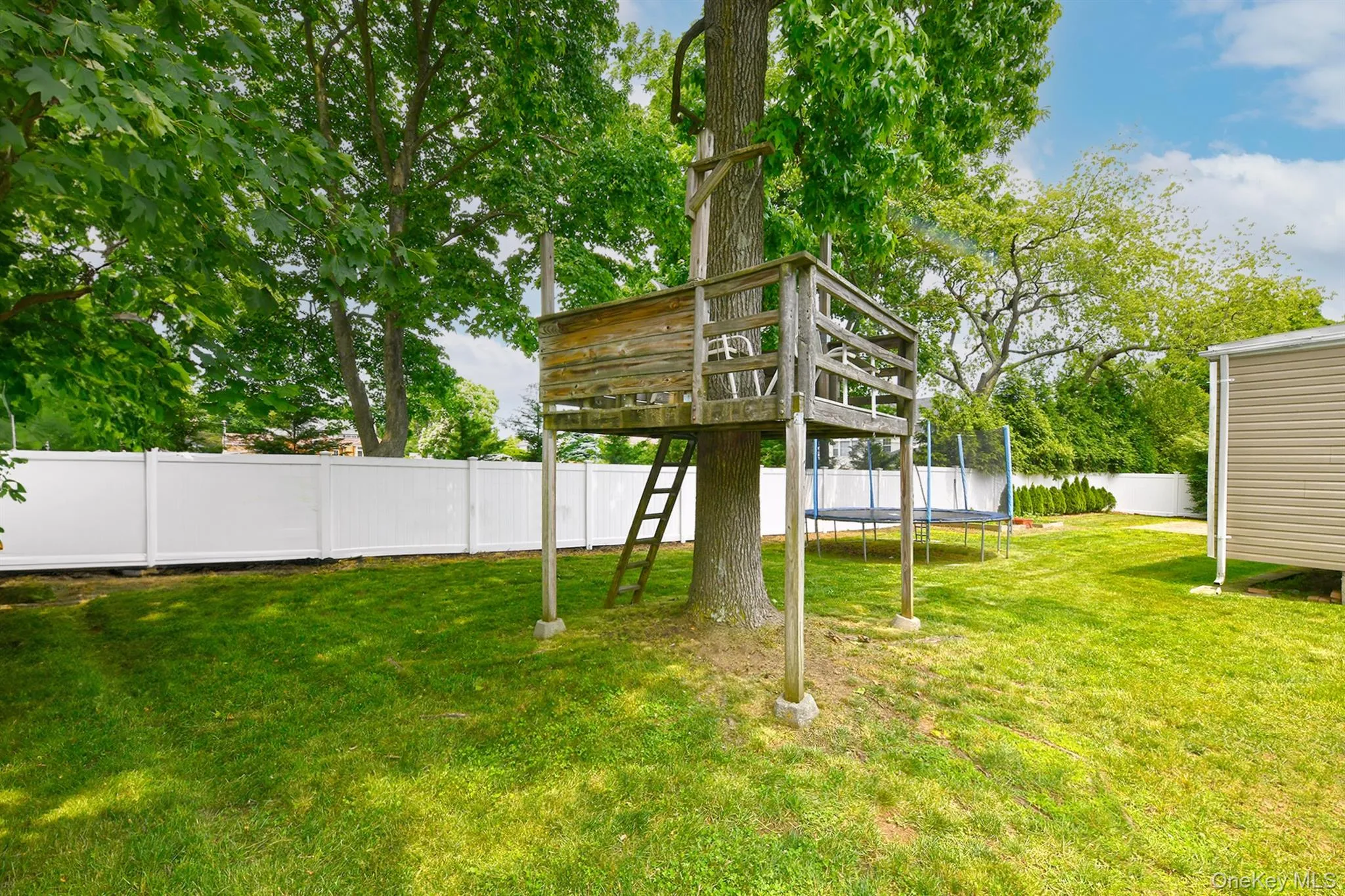 73 Alton Avenue, Huntington, NY, 4 Bedrooms Bedrooms, 7 Rooms Rooms,1 BathroomBathrooms,Residential Lease,For Rent,Alton,0,1042022 73 Alton Avenue, Huntington, NY, 4 Bedrooms Bedrooms, 7 Rooms Rooms,1 BathroomBathrooms,Residential Lease,For Rent,Alton,0,1042022