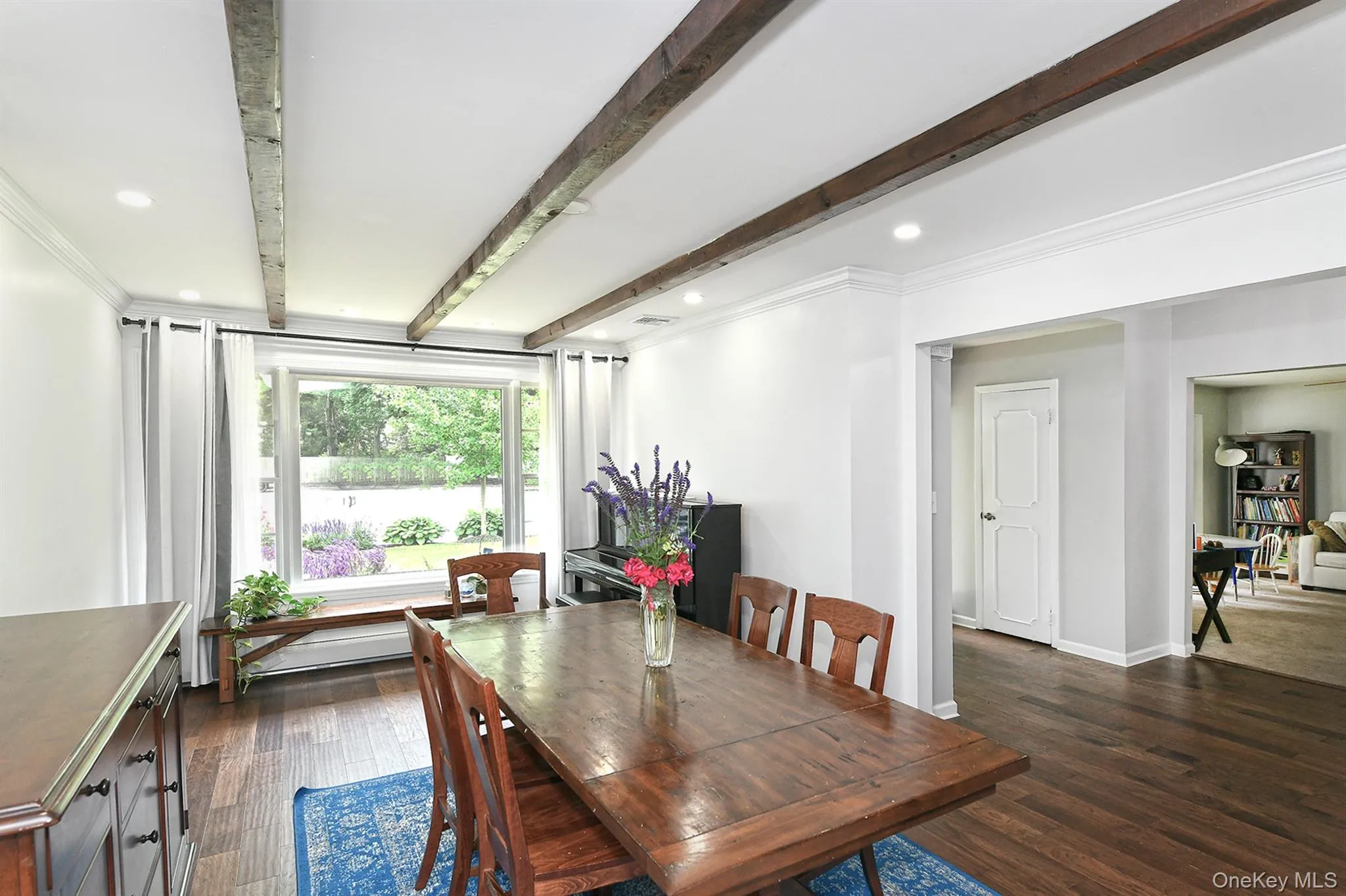 73 Alton Avenue, Huntington, NY, 4 Bedrooms Bedrooms, 7 Rooms Rooms,1 BathroomBathrooms,Residential Lease,For Rent,Alton,0,1042022 73 Alton Avenue, Huntington, NY, 4 Bedrooms Bedrooms, 7 Rooms Rooms,1 BathroomBathrooms,Residential Lease,For Rent,Alton,0,1042022