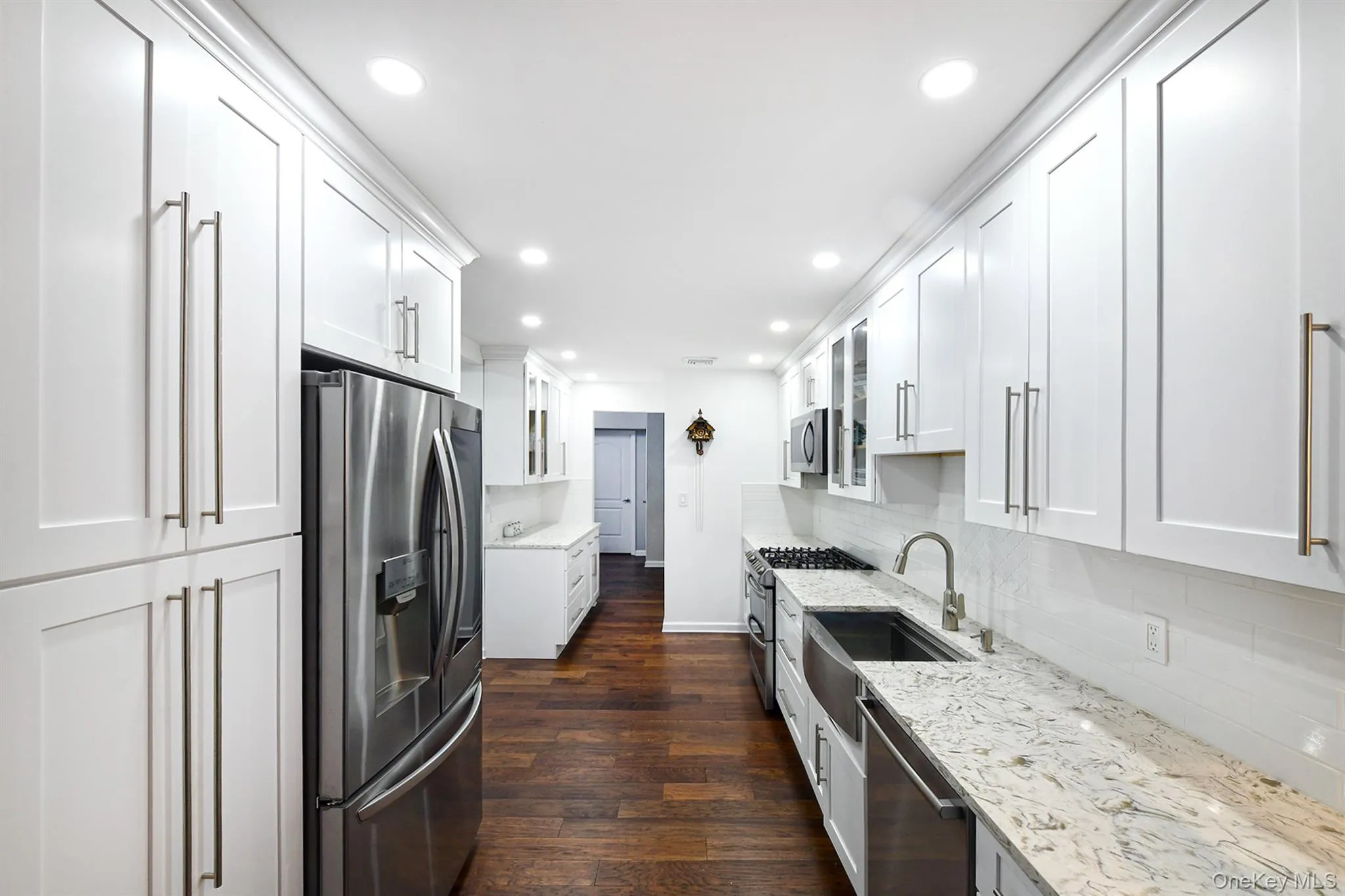 73 Alton Avenue, Huntington, NY, 4 Bedrooms Bedrooms, 7 Rooms Rooms,1 BathroomBathrooms,Residential Lease,For Rent,Alton,0,1042022 73 Alton Avenue, Huntington, NY, 4 Bedrooms Bedrooms, 7 Rooms Rooms,1 BathroomBathrooms,Residential Lease,For Rent,Alton,0,1042022