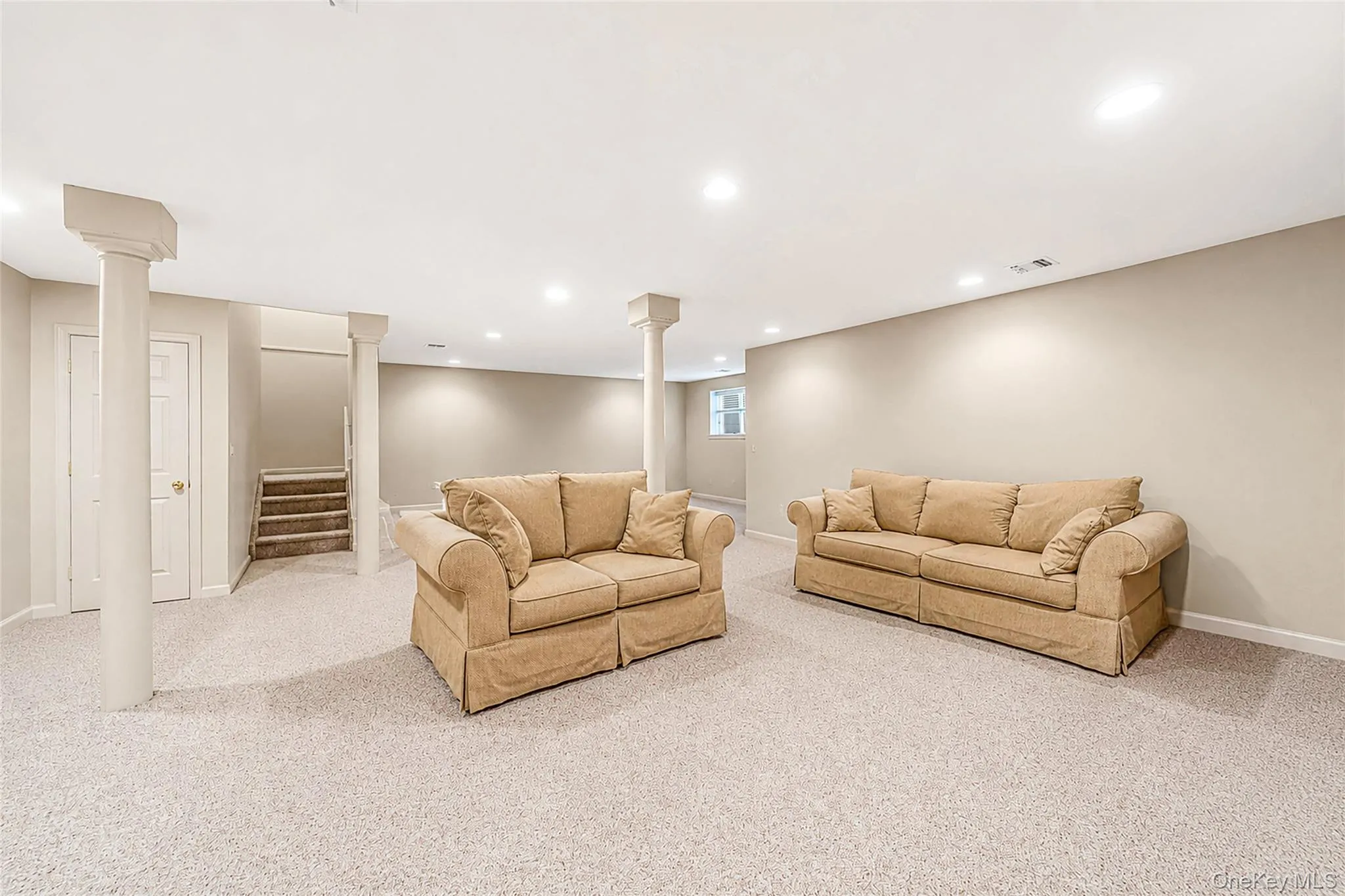 602 Bardini Drive, Huntington, NY, 2 Bedrooms Bedrooms, 9 Rooms Rooms,3 BathroomsBathrooms,Residential,For Rent,Bardini,0,1042025 602 Bardini Drive, Huntington, NY, 2 Bedrooms Bedrooms, 9 Rooms Rooms,3 BathroomsBathrooms,Residential,For Rent,Bardini,0,1042025