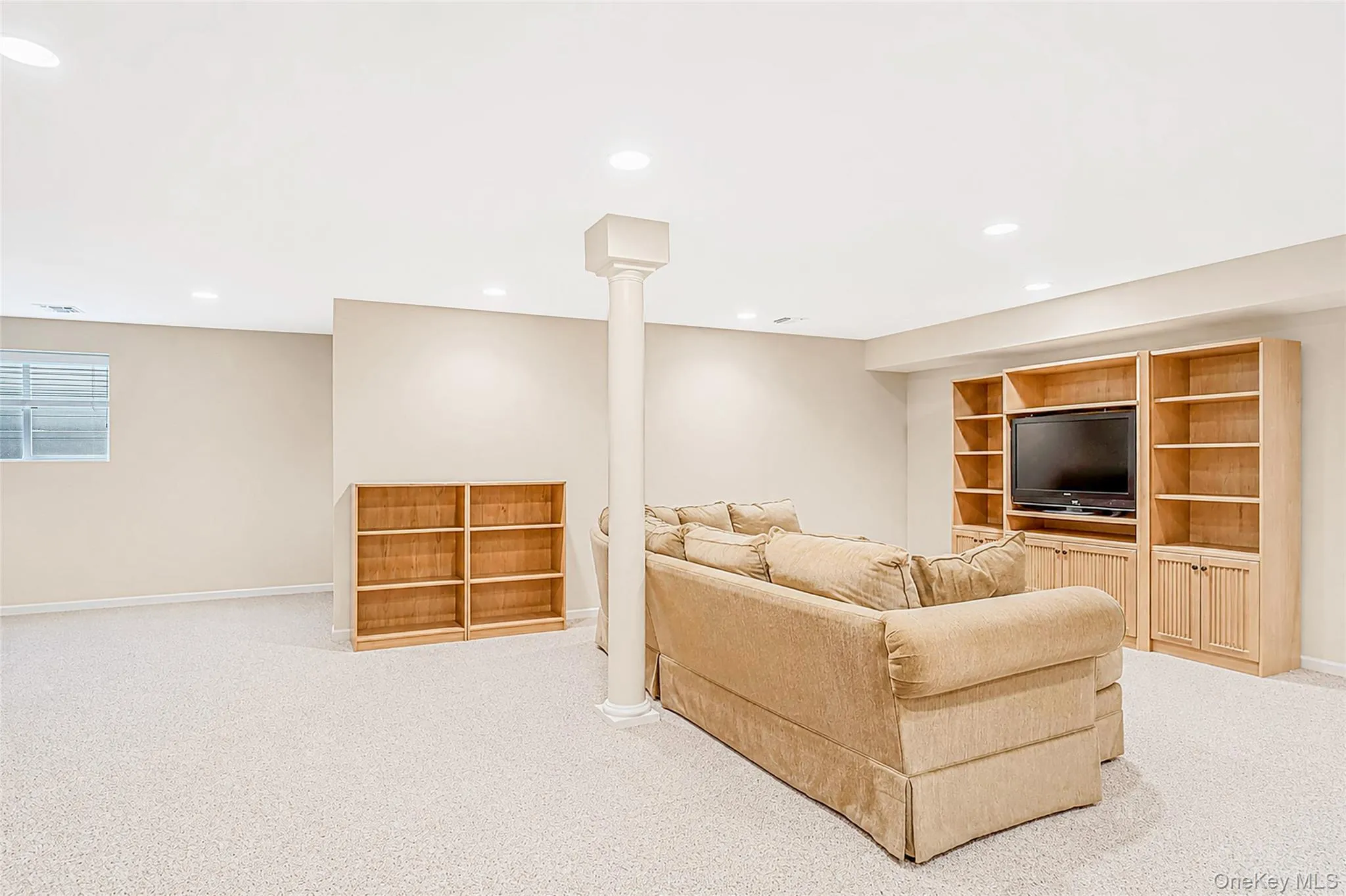 602 Bardini Drive, Huntington, NY, 2 Bedrooms Bedrooms, 9 Rooms Rooms,3 BathroomsBathrooms,Residential,For Rent,Bardini,0,1042025 602 Bardini Drive, Huntington, NY, 2 Bedrooms Bedrooms, 9 Rooms Rooms,3 BathroomsBathrooms,Residential,For Rent,Bardini,0,1042025