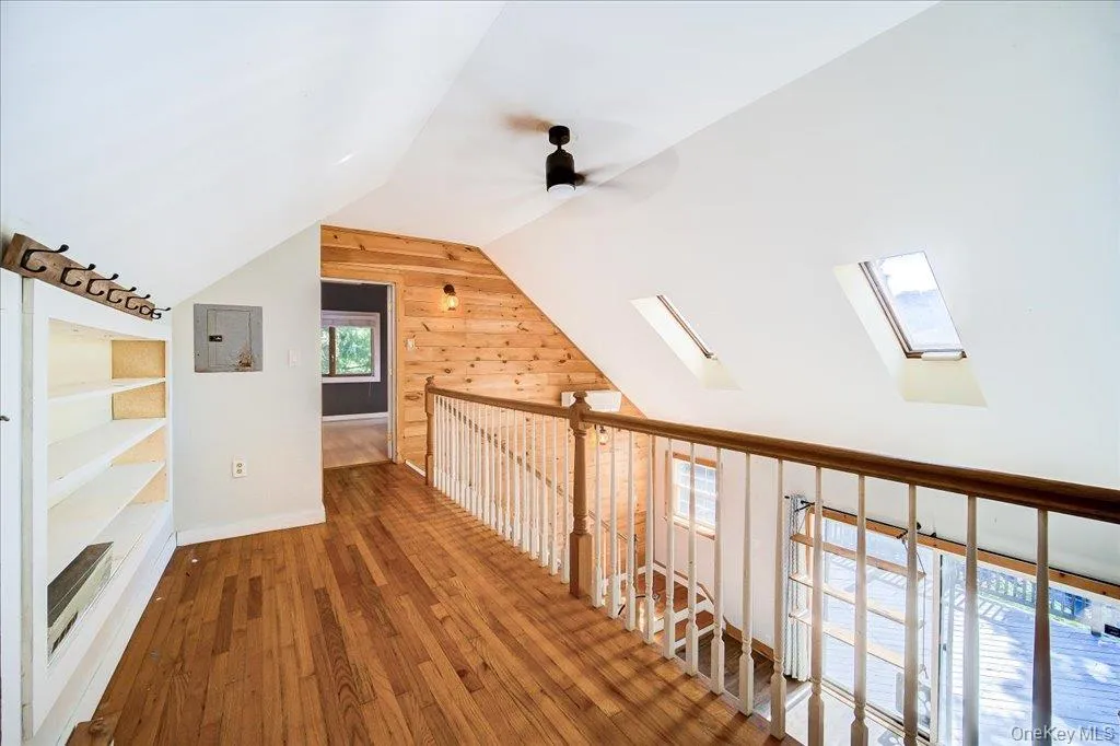 Upstairs Loft Area leading to the primary bedroom Upstairs Loft Area leading to the primary bedroom