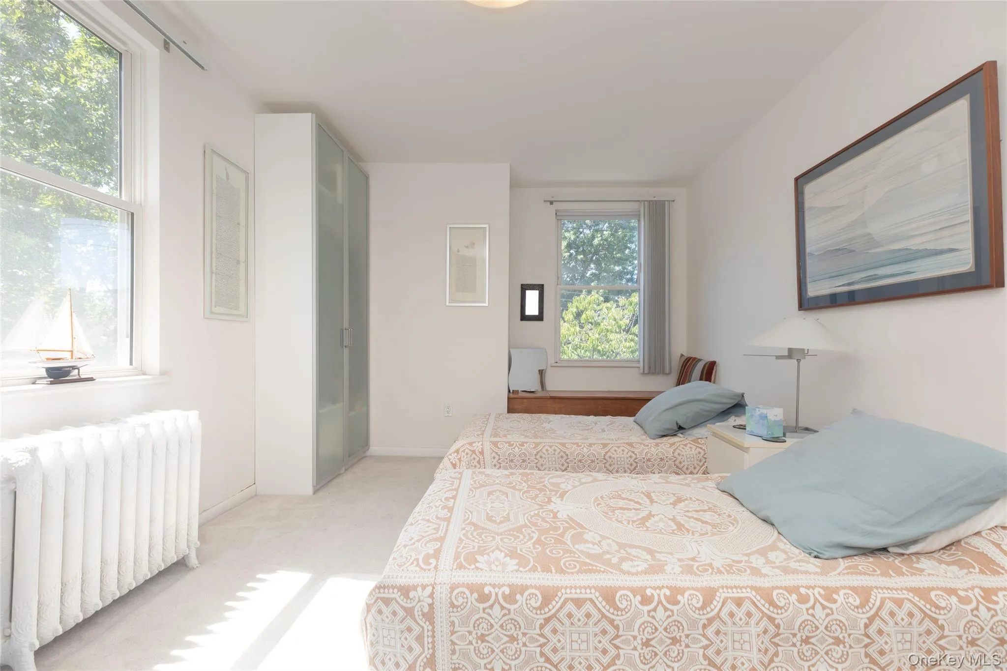 Guest bedroom Guest bedroom