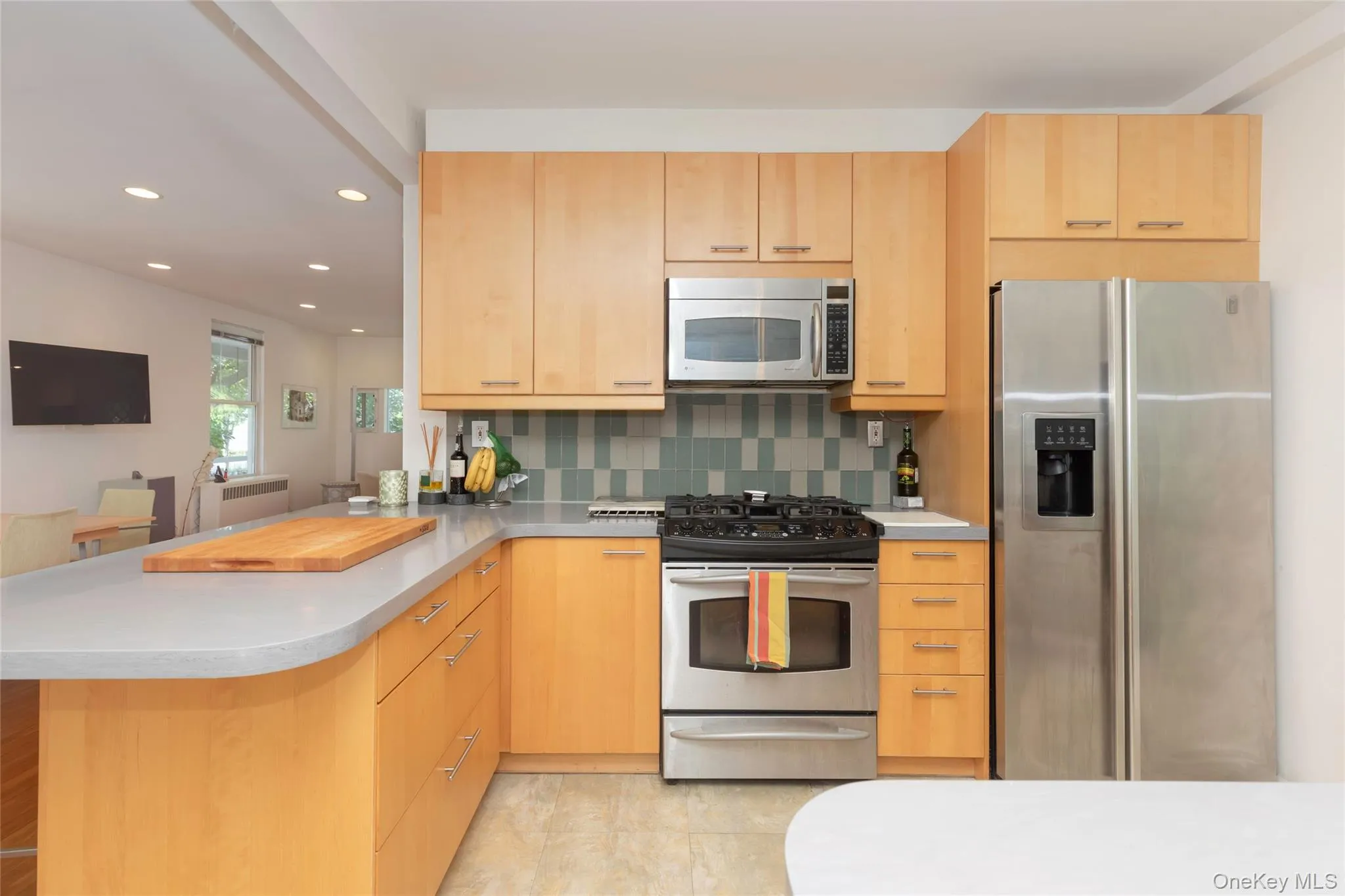 500 Minnieford Avenue, New York, NY, 4 Bedrooms Bedrooms, 7 Rooms Rooms,3 BathroomsBathrooms,Residential,For Rent,Minnieford,0,1042030 500 Minnieford Avenue, New York, NY, 4 Bedrooms Bedrooms, 7 Rooms Rooms,3 BathroomsBathrooms,Residential,For Rent,Minnieford,0,1042030