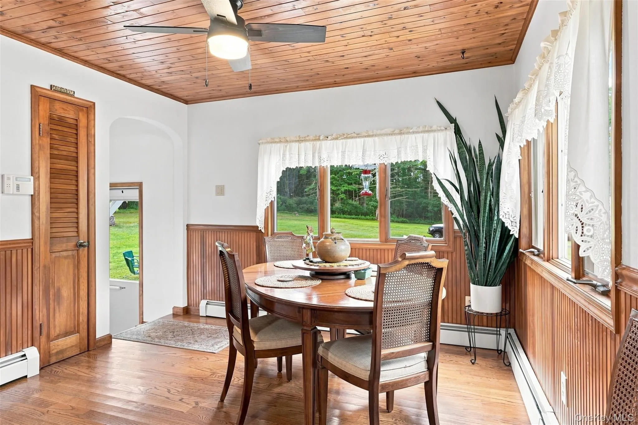 242 High Road, Lumberland, NY, 3 Bedrooms Bedrooms, 8 Rooms Rooms,2 BathroomsBathrooms,Residential,For Rent,High,0,1042038 242 High Road, Lumberland, NY, 3 Bedrooms Bedrooms, 8 Rooms Rooms,2 BathroomsBathrooms,Residential,For Rent,High,0,1042038