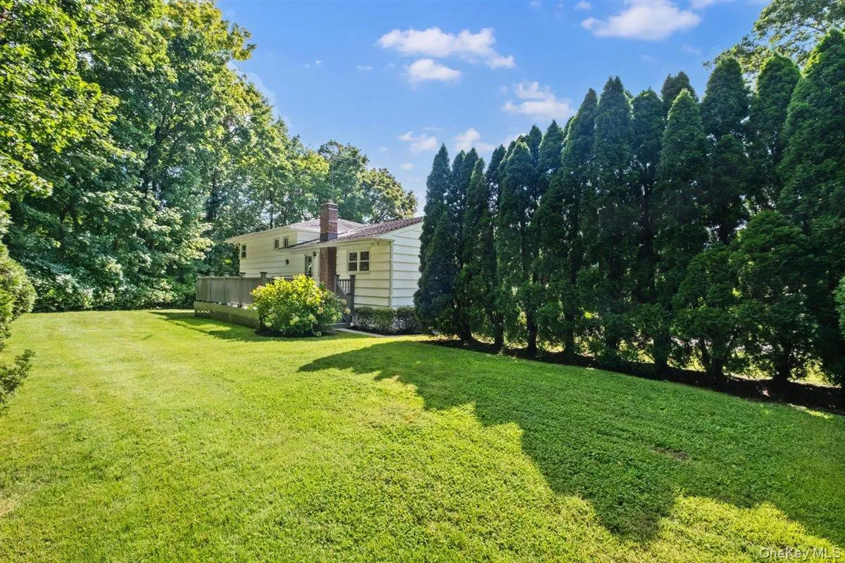 36 Chatham Road, New Rochelle, NY, 3 Bedrooms Bedrooms, 7 Rooms Rooms,2 BathroomsBathrooms,Residential Lease,For Rent,Chatham,0,1042041 36 Chatham Road, New Rochelle, NY, 3 Bedrooms Bedrooms, 7 Rooms Rooms,2 BathroomsBathrooms,Residential Lease,For Rent,Chatham,0,1042041
