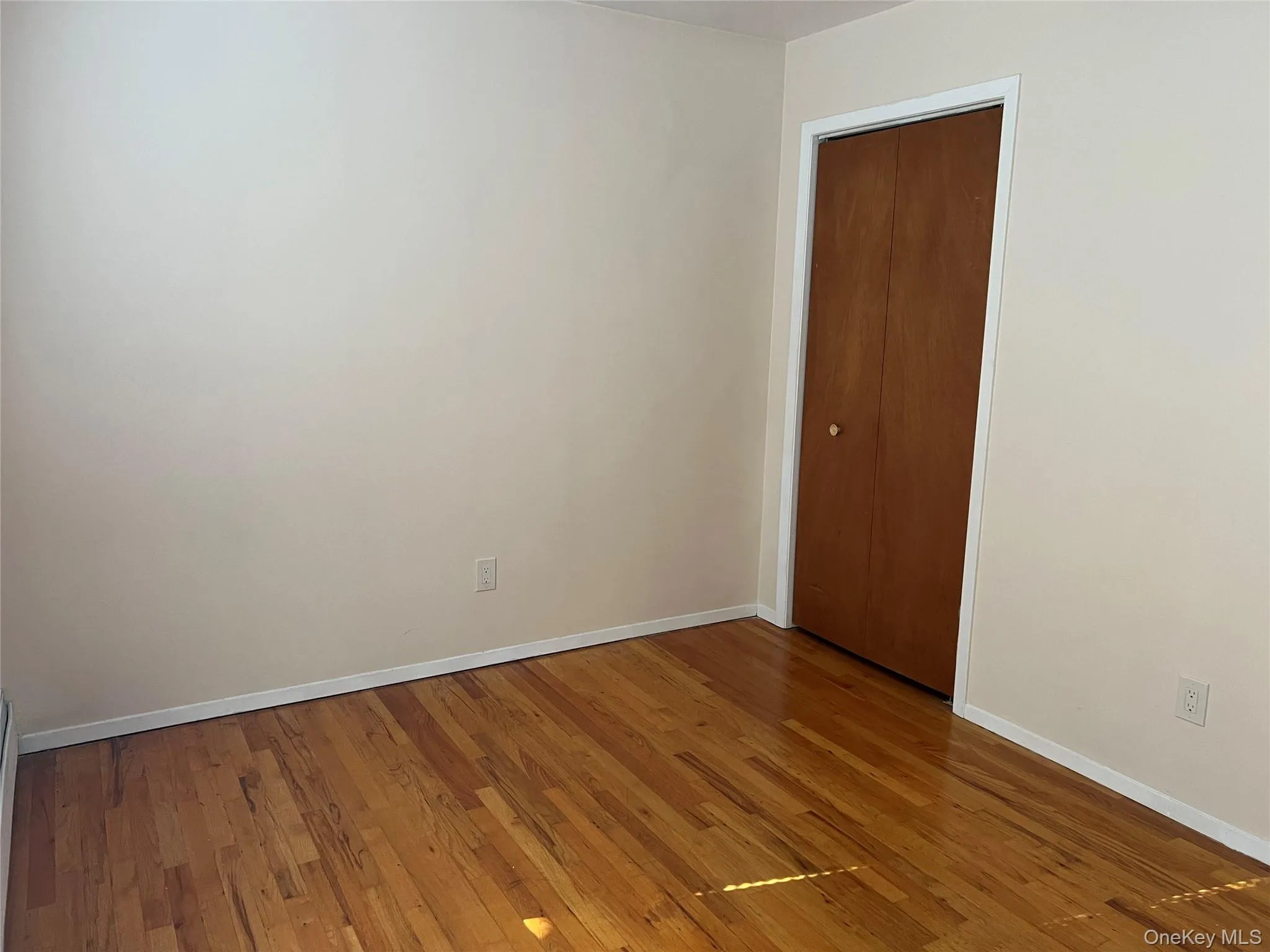 32 Hammond Road, Glen Cove, NY, 3 Bedrooms Bedrooms, 6 Rooms Rooms,2 BathroomsBathrooms,Residential Lease,For Rent,Hammond,0,1042044 32 Hammond Road, Glen Cove, NY, 3 Bedrooms Bedrooms, 6 Rooms Rooms,2 BathroomsBathrooms,Residential Lease,For Rent,Hammond,0,1042044