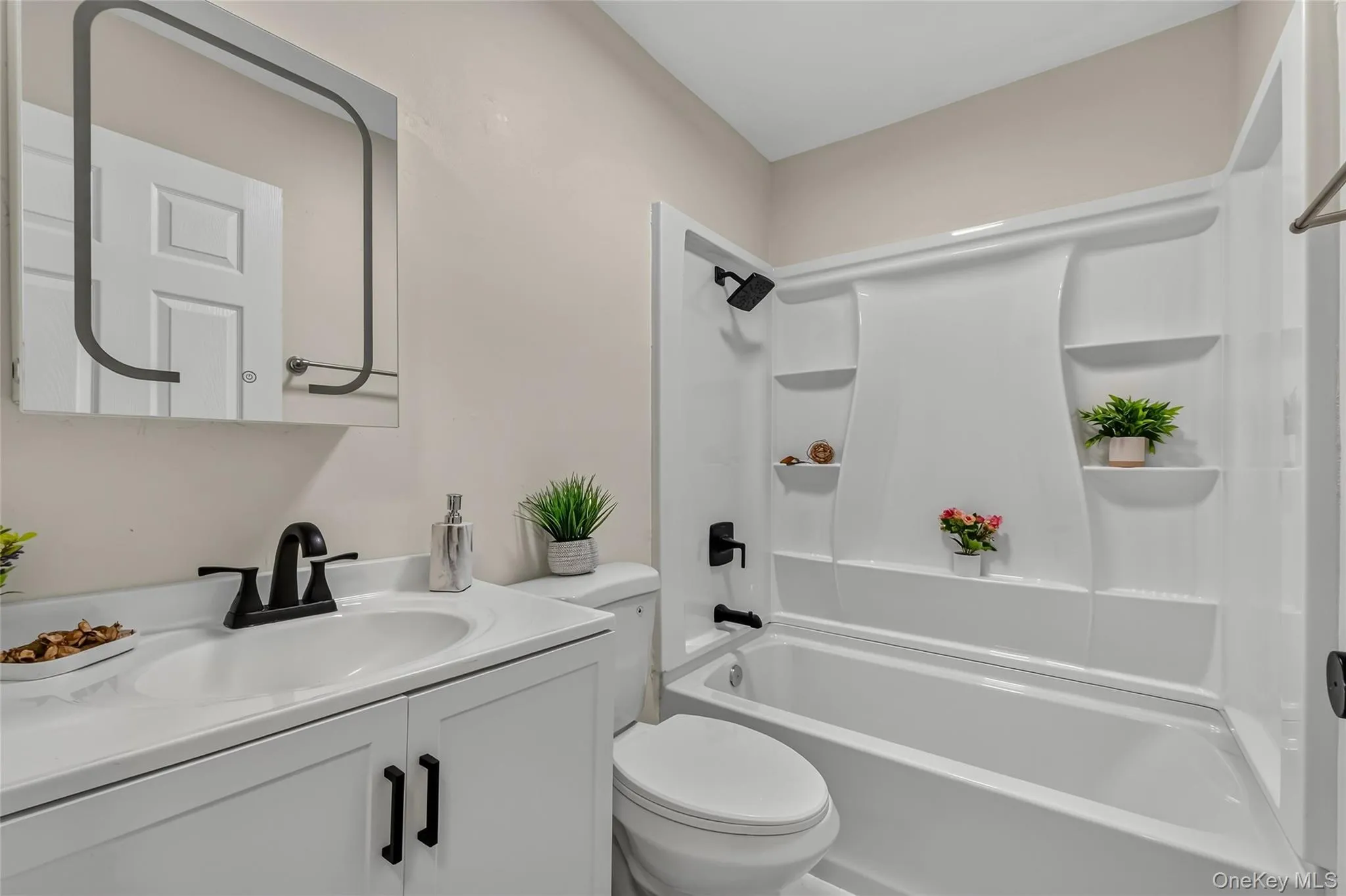 694 State Route 32, Newburgh (town), NY, 3 Bedrooms Bedrooms, 10 Rooms Rooms,2 BathroomsBathrooms,Residential,For Rent,State Route 32,0,1042045 694 State Route 32, Newburgh (town), NY, 3 Bedrooms Bedrooms, 10 Rooms Rooms,2 BathroomsBathrooms,Residential,For Rent,State Route 32,0,1042045