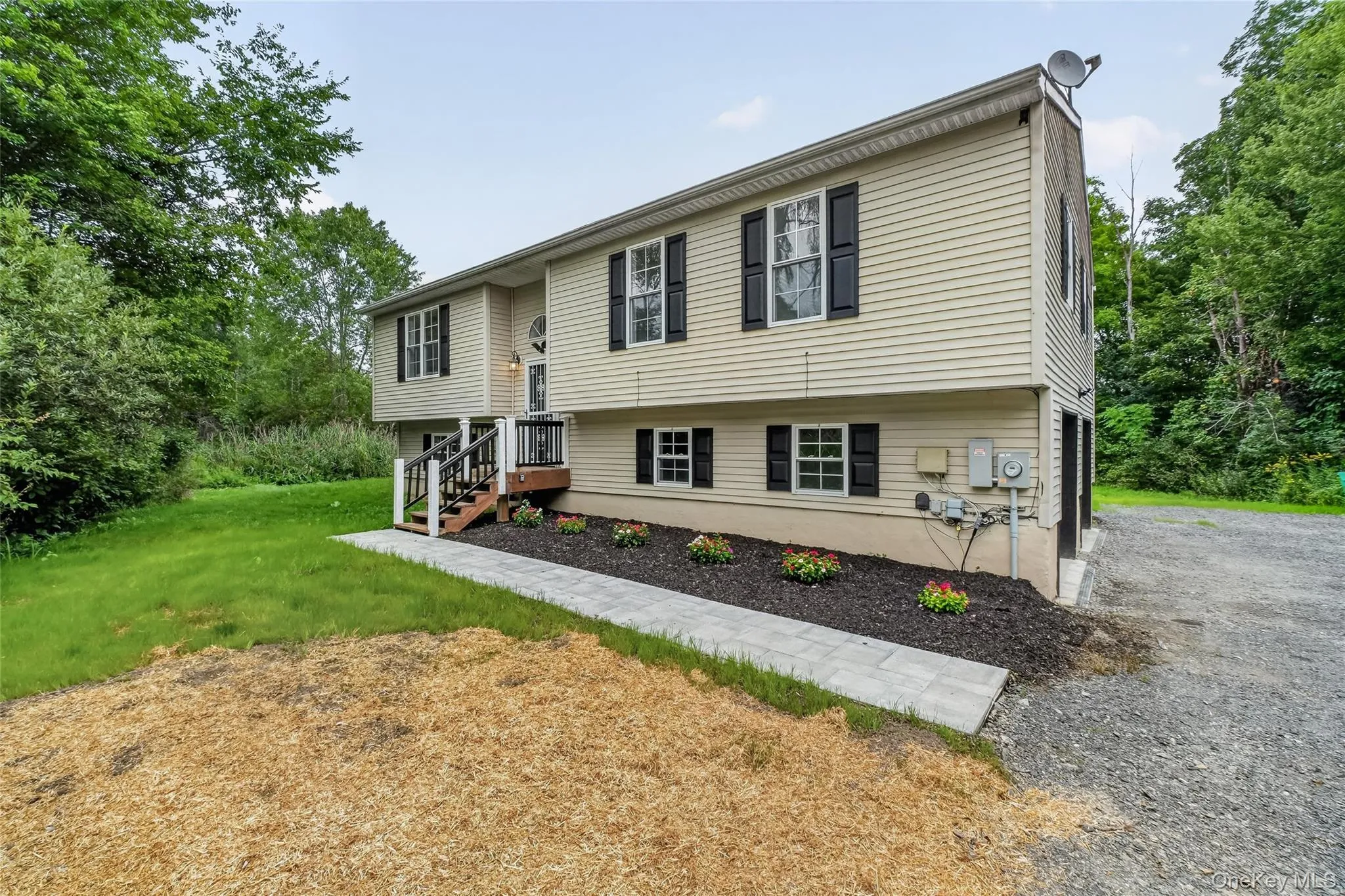694 State Route 32, Newburgh (town), NY, 3 Bedrooms Bedrooms, 10 Rooms Rooms,2 BathroomsBathrooms,Residential,For Rent,State Route 32,0,1042045 694 State Route 32, Newburgh (town), NY, 3 Bedrooms Bedrooms, 10 Rooms Rooms,2 BathroomsBathrooms,Residential,For Rent,State Route 32,0,1042045