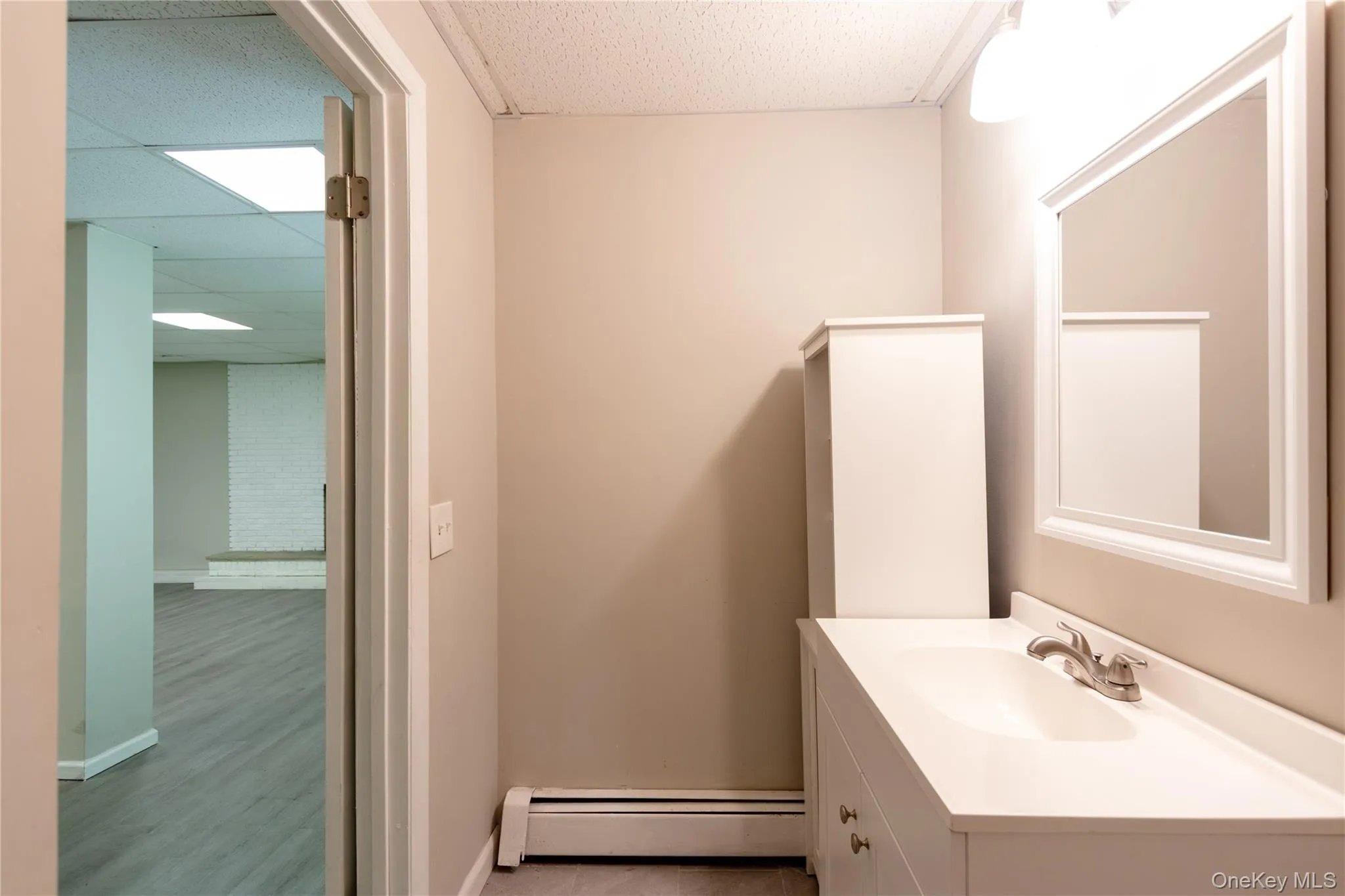 17 Molland Drive, Milan, NY, 4 Bedrooms Bedrooms, 11 Rooms Rooms,2 BathroomsBathrooms,Residential,For Rent,Molland,0,1042046 17 Molland Drive, Milan, NY, 4 Bedrooms Bedrooms, 11 Rooms Rooms,2 BathroomsBathrooms,Residential,For Rent,Molland,0,1042046