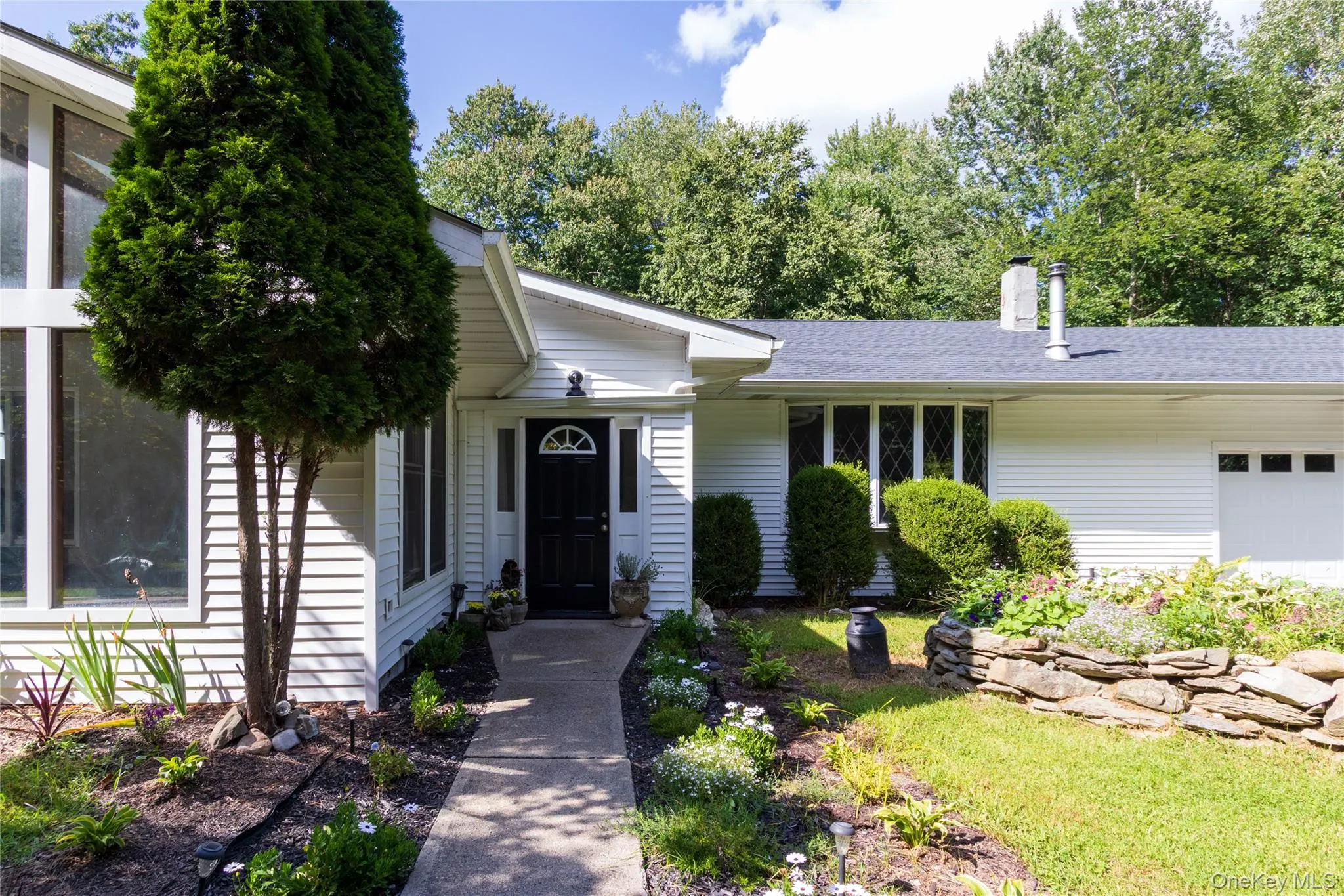 17 Molland Drive, Milan, NY, 4 Bedrooms Bedrooms, 11 Rooms Rooms,2 BathroomsBathrooms,Residential,For Rent,Molland,0,1042046 17 Molland Drive, Milan, NY, 4 Bedrooms Bedrooms, 11 Rooms Rooms,2 BathroomsBathrooms,Residential,For Rent,Molland,0,1042046