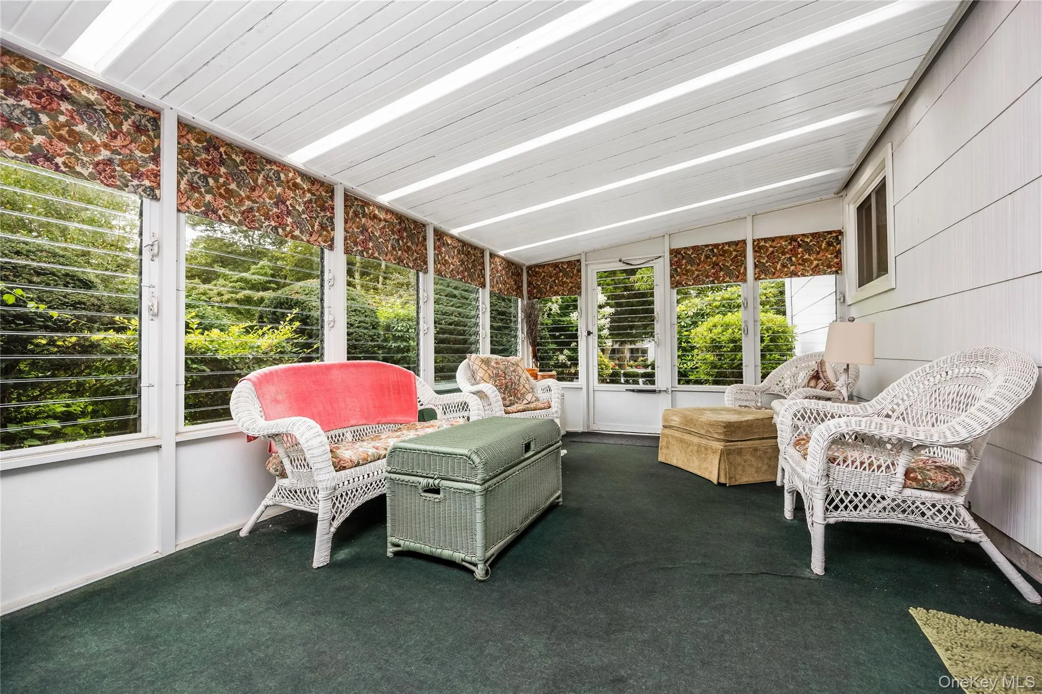 15 Melrose Lane, Smithtown, NY, 4 Bedrooms Bedrooms, 8 Rooms Rooms,2 BathroomsBathrooms,Residential,For Rent,Melrose,0,1042052 15 Melrose Lane, Smithtown, NY, 4 Bedrooms Bedrooms, 8 Rooms Rooms,2 BathroomsBathrooms,Residential,For Rent,Melrose,0,1042052