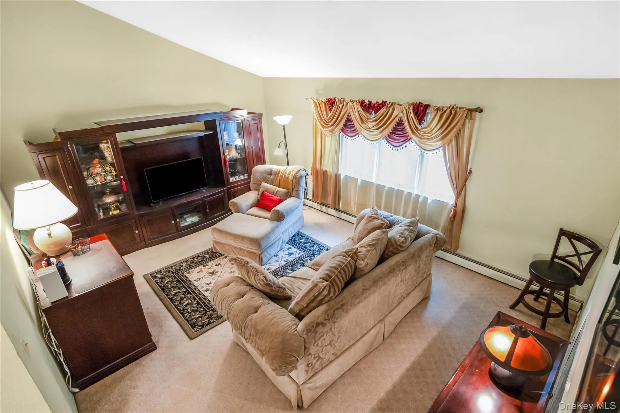 15 Melrose Lane, Smithtown, NY, 4 Bedrooms Bedrooms, 8 Rooms Rooms,2 BathroomsBathrooms,Residential,For Rent,Melrose,0,1042052 15 Melrose Lane, Smithtown, NY, 4 Bedrooms Bedrooms, 8 Rooms Rooms,2 BathroomsBathrooms,Residential,For Rent,Melrose,0,1042052