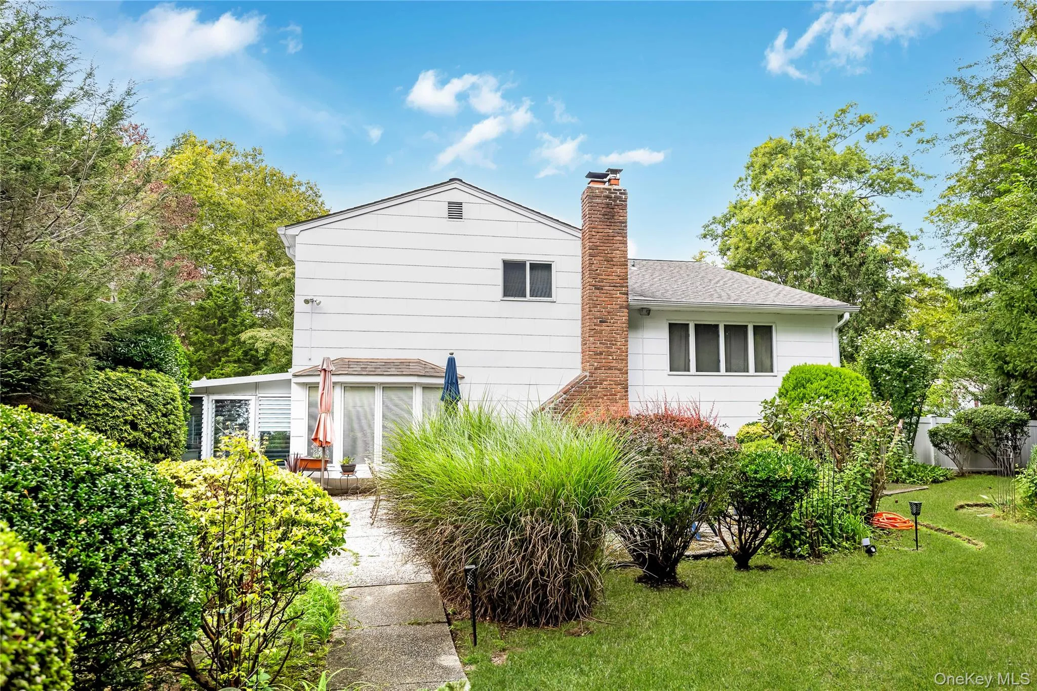 15 Melrose Lane, Smithtown, NY, 4 Bedrooms Bedrooms, 8 Rooms Rooms,2 BathroomsBathrooms,Residential,For Rent,Melrose,0,1042052 15 Melrose Lane, Smithtown, NY, 4 Bedrooms Bedrooms, 8 Rooms Rooms,2 BathroomsBathrooms,Residential,For Rent,Melrose,0,1042052