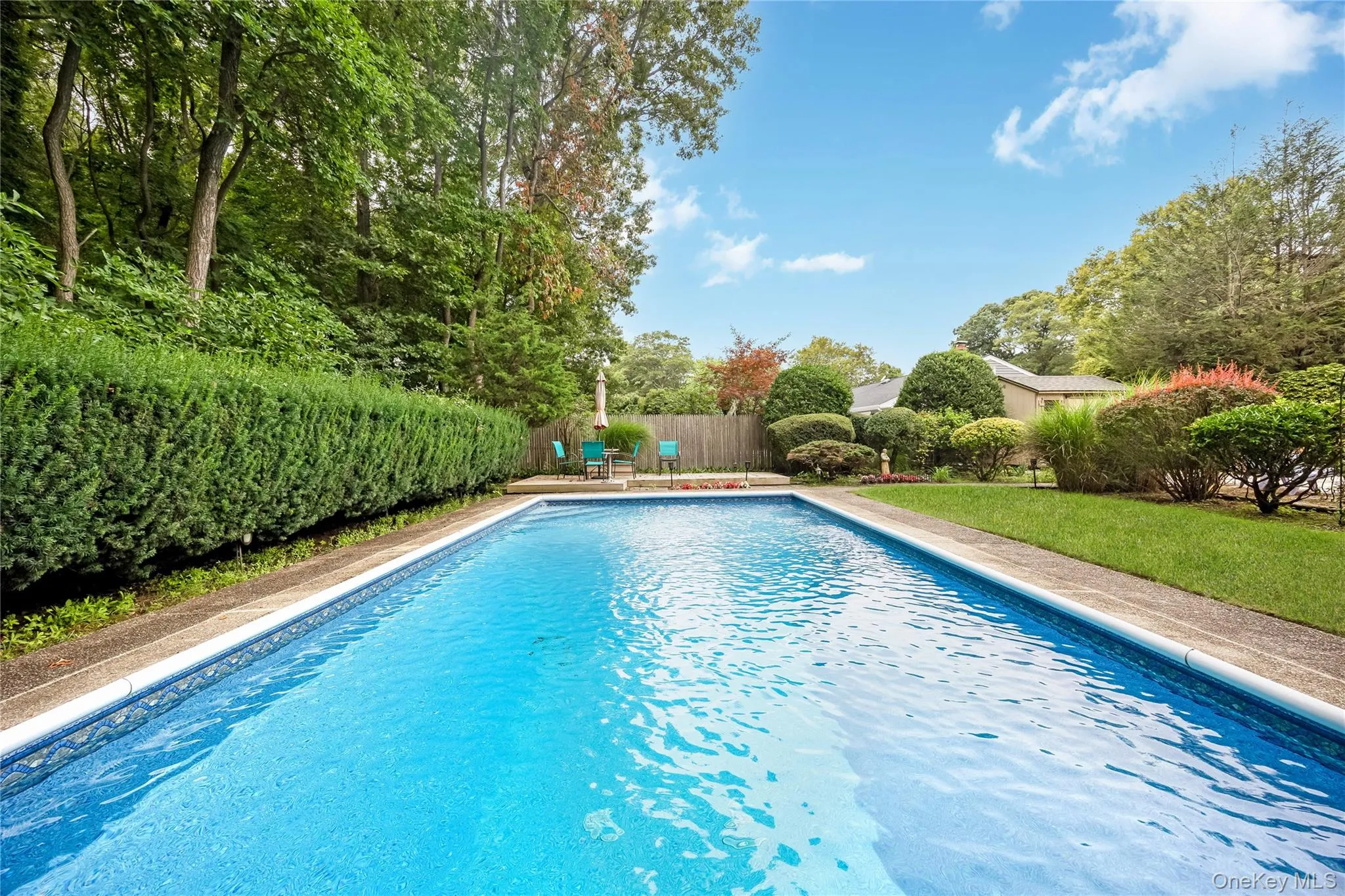 15 Melrose Lane, Smithtown, NY, 4 Bedrooms Bedrooms, 8 Rooms Rooms,2 BathroomsBathrooms,Residential,For Rent,Melrose,0,1042052 15 Melrose Lane, Smithtown, NY, 4 Bedrooms Bedrooms, 8 Rooms Rooms,2 BathroomsBathrooms,Residential,For Rent,Melrose,0,1042052