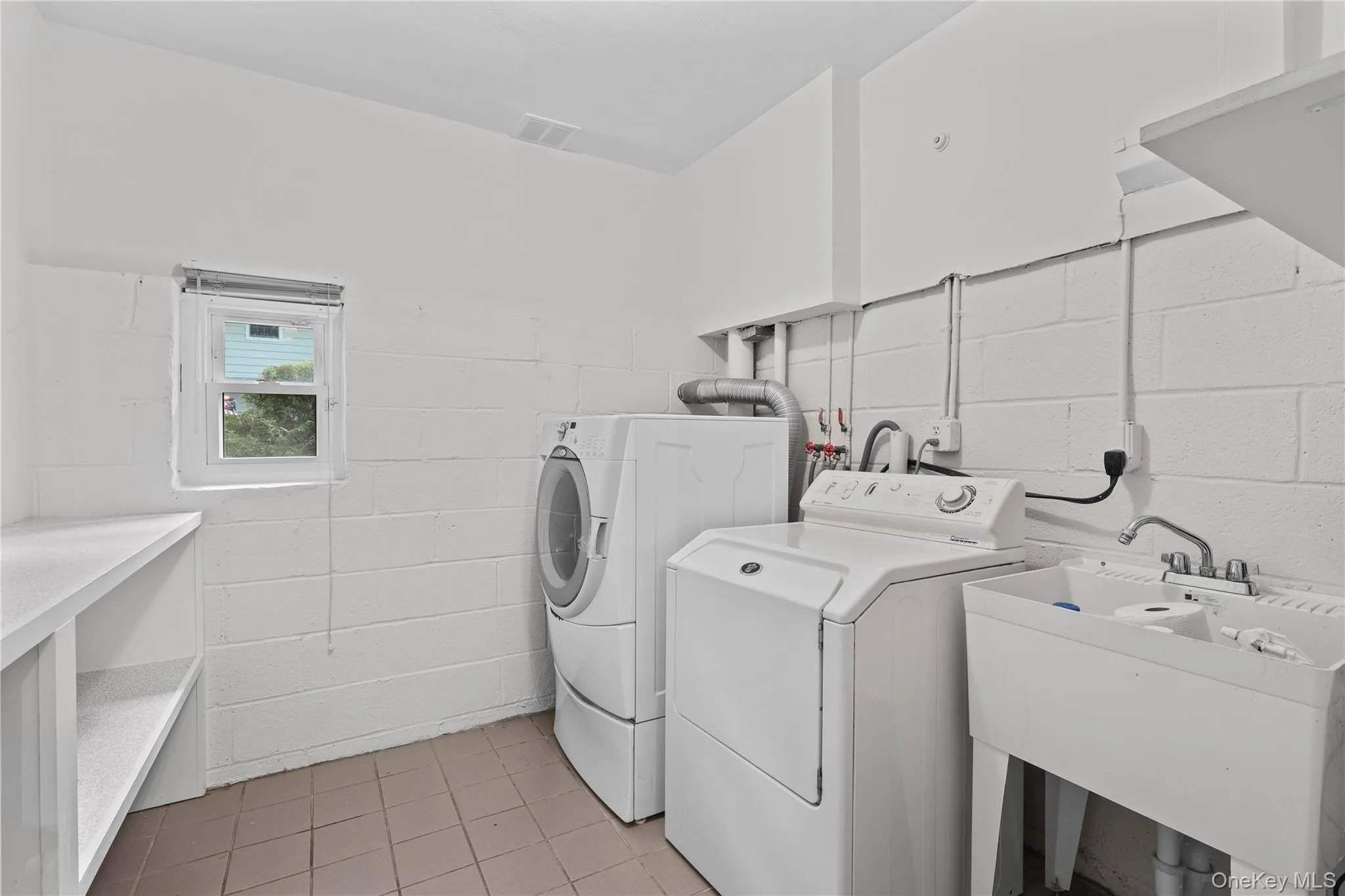 21 Iroquois Trail, Harrison, NY, 4 Bedrooms Bedrooms, 12 Rooms Rooms,3 BathroomsBathrooms,Residential,For Rent,Iroquois,0,1042053 21 Iroquois Trail, Harrison, NY, 4 Bedrooms Bedrooms, 12 Rooms Rooms,3 BathroomsBathrooms,Residential,For Rent,Iroquois,0,1042053