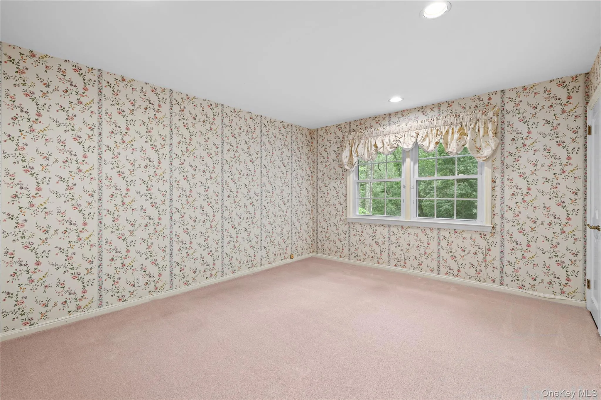 21 Iroquois Trail, Harrison, NY, 4 Bedrooms Bedrooms, 12 Rooms Rooms,3 BathroomsBathrooms,Residential,For Rent,Iroquois,0,1042053 21 Iroquois Trail, Harrison, NY, 4 Bedrooms Bedrooms, 12 Rooms Rooms,3 BathroomsBathrooms,Residential,For Rent,Iroquois,0,1042053