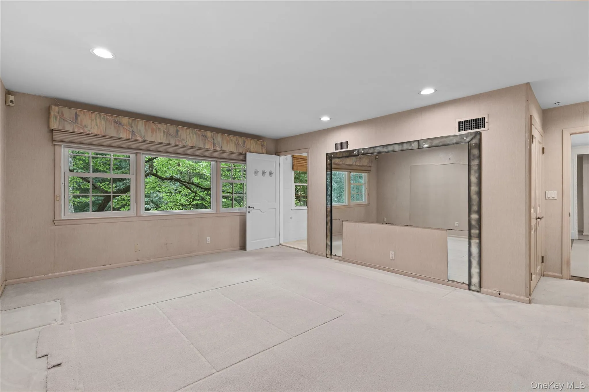 21 Iroquois Trail, Harrison, NY, 4 Bedrooms Bedrooms, 12 Rooms Rooms,3 BathroomsBathrooms,Residential,For Rent,Iroquois,0,1042053 21 Iroquois Trail, Harrison, NY, 4 Bedrooms Bedrooms, 12 Rooms Rooms,3 BathroomsBathrooms,Residential,For Rent,Iroquois,0,1042053