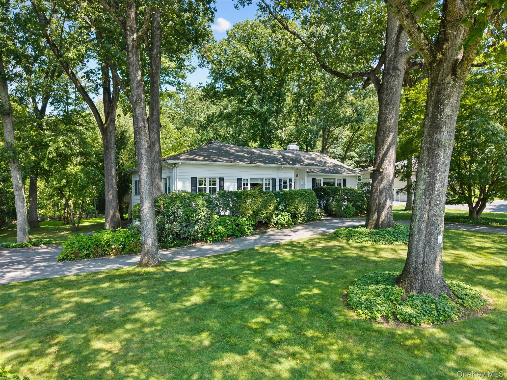 21 Iroquois Trail, Harrison, NY, 4 Bedrooms Bedrooms, 12 Rooms Rooms,3 BathroomsBathrooms,Residential,For Rent,Iroquois,0,1042053 21 Iroquois Trail, Harrison, NY, 4 Bedrooms Bedrooms, 12 Rooms Rooms,3 BathroomsBathrooms,Residential,For Rent,Iroquois,0,1042053