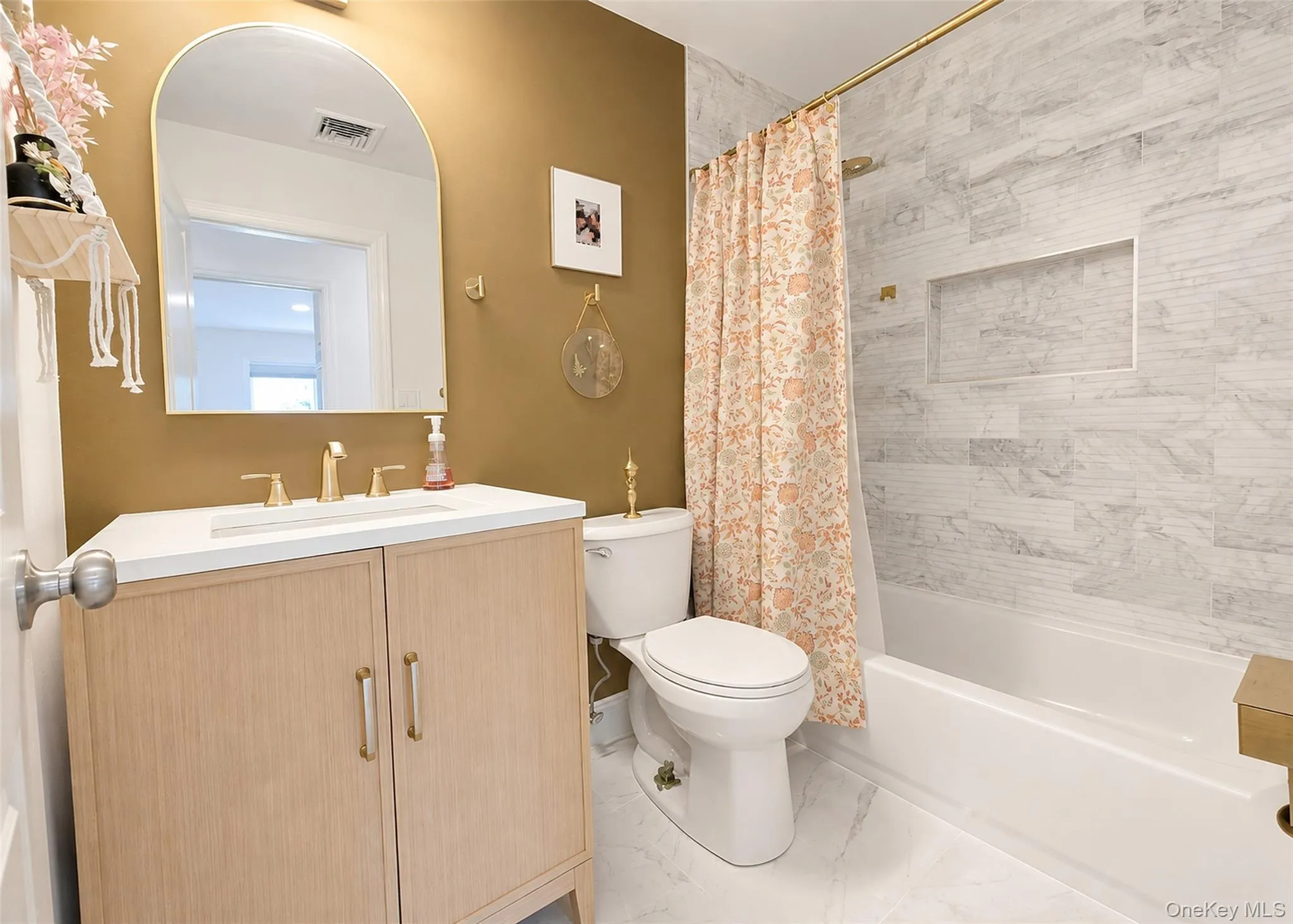 3 Stratford Road, Brookhaven, NY, 3 Bedrooms Bedrooms, 7 Rooms Rooms,2 BathroomsBathrooms,Residential,For Rent,Stratford,0,1042057 3 Stratford Road, Brookhaven, NY, 3 Bedrooms Bedrooms, 7 Rooms Rooms,2 BathroomsBathrooms,Residential,For Rent,Stratford,0,1042057