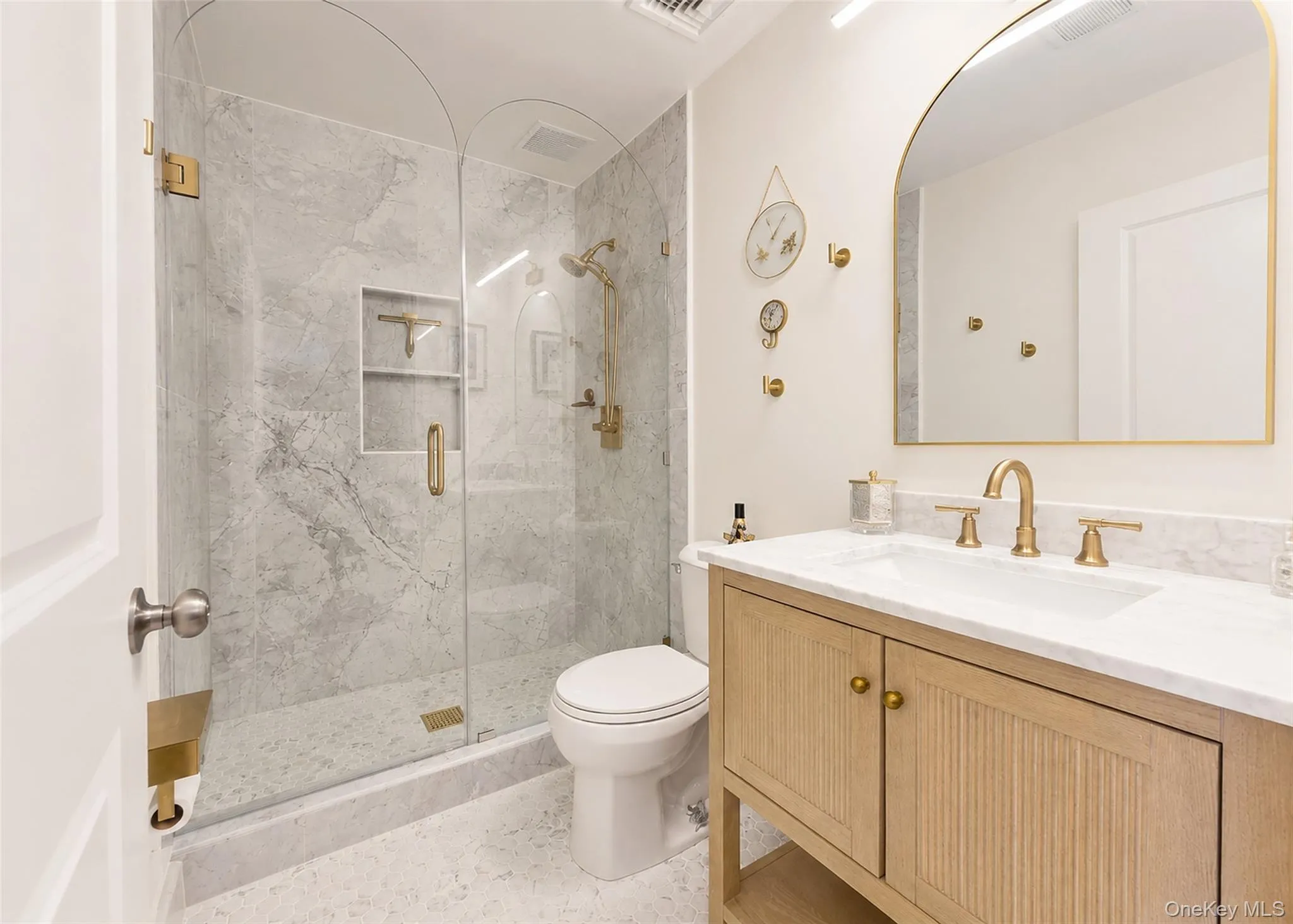 3 Stratford Road, Brookhaven, NY, 3 Bedrooms Bedrooms, 7 Rooms Rooms,2 BathroomsBathrooms,Residential,For Rent,Stratford,0,1042057 3 Stratford Road, Brookhaven, NY, 3 Bedrooms Bedrooms, 7 Rooms Rooms,2 BathroomsBathrooms,Residential,For Rent,Stratford,0,1042057
