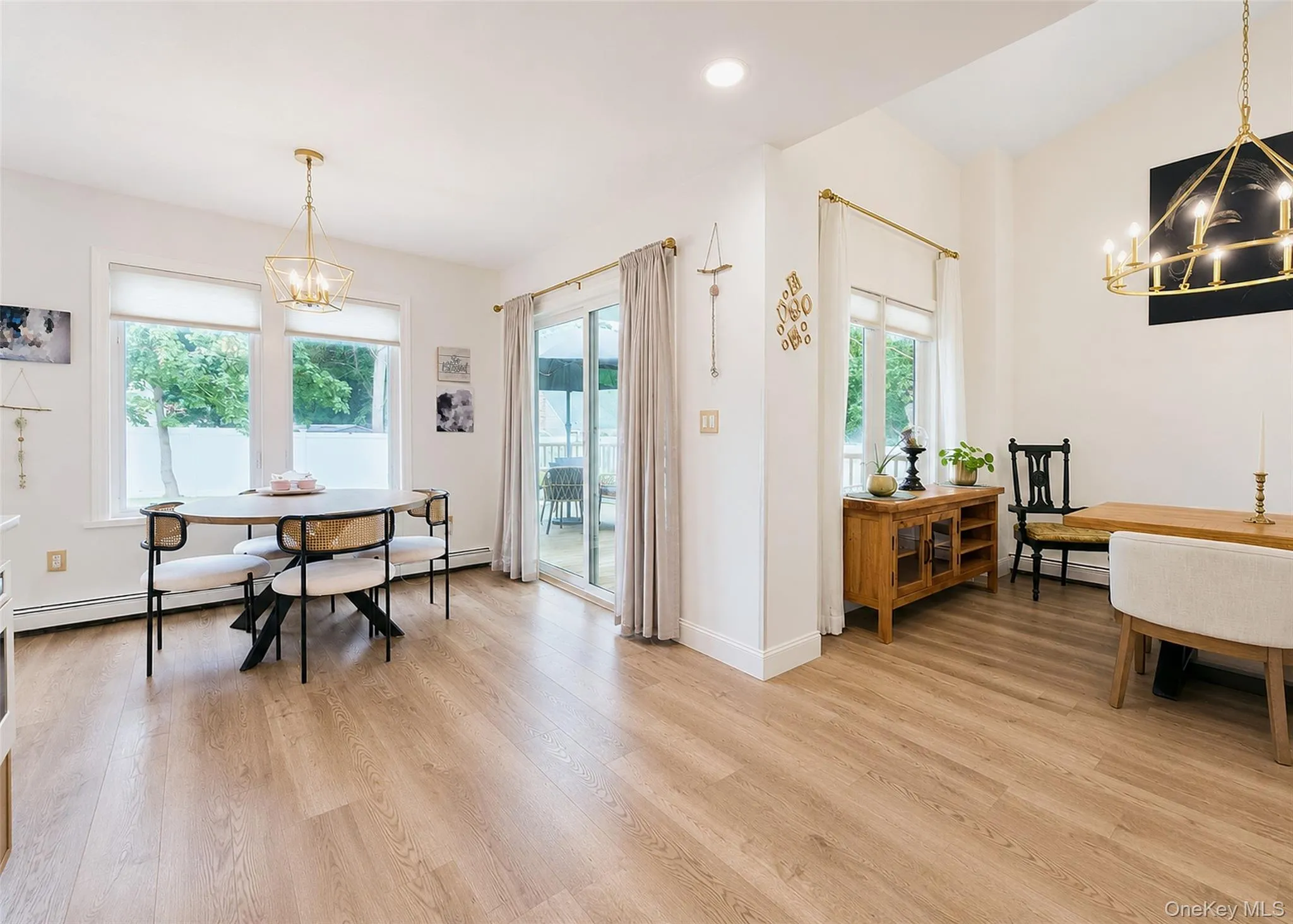 3 Stratford Road, Brookhaven, NY, 3 Bedrooms Bedrooms, 7 Rooms Rooms,2 BathroomsBathrooms,Residential,For Rent,Stratford,0,1042057 3 Stratford Road, Brookhaven, NY, 3 Bedrooms Bedrooms, 7 Rooms Rooms,2 BathroomsBathrooms,Residential,For Rent,Stratford,0,1042057