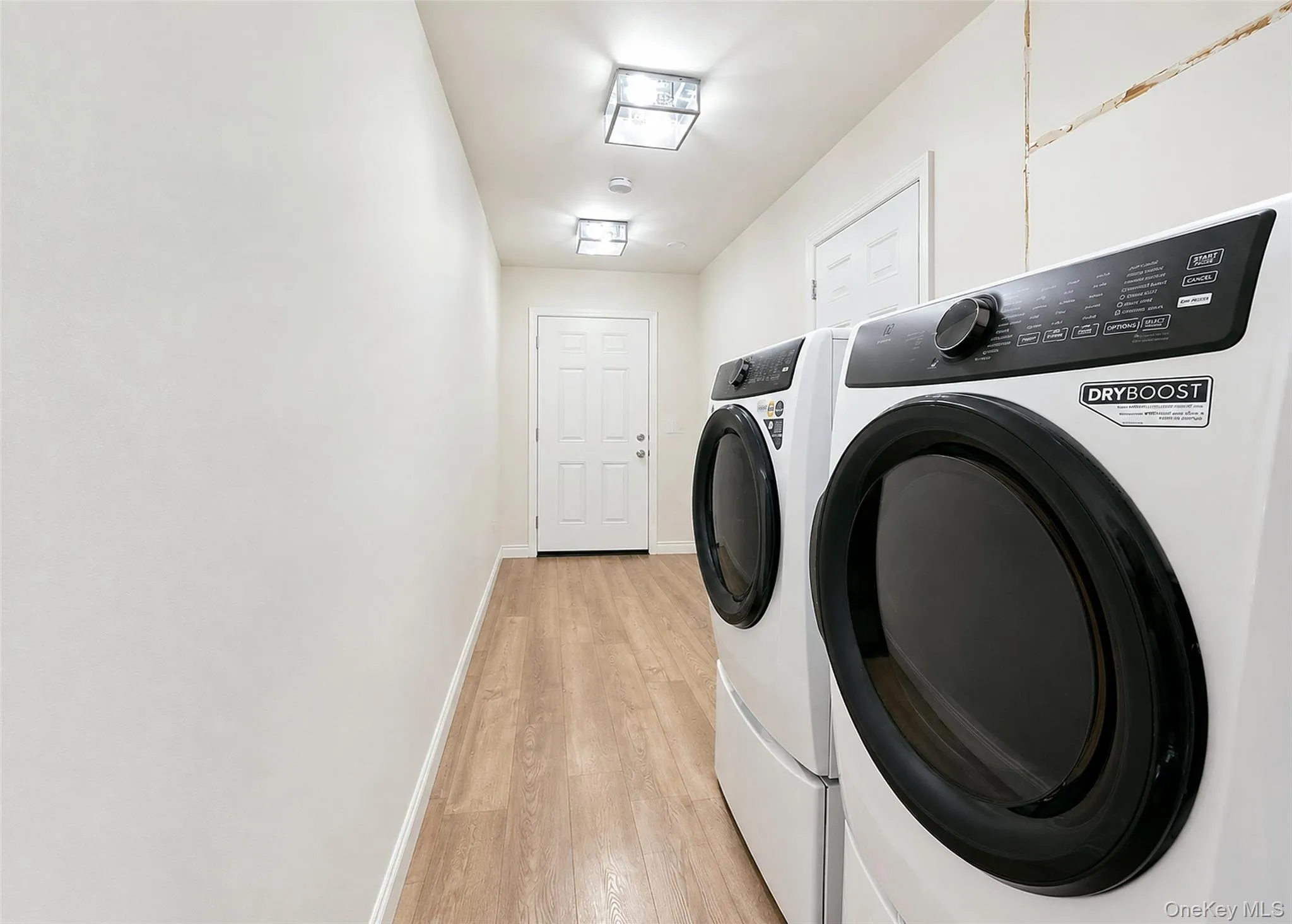 3 Stratford Road, Brookhaven, NY, 3 Bedrooms Bedrooms, 7 Rooms Rooms,2 BathroomsBathrooms,Residential,For Rent,Stratford,0,1042057 3 Stratford Road, Brookhaven, NY, 3 Bedrooms Bedrooms, 7 Rooms Rooms,2 BathroomsBathrooms,Residential,For Rent,Stratford,0,1042057