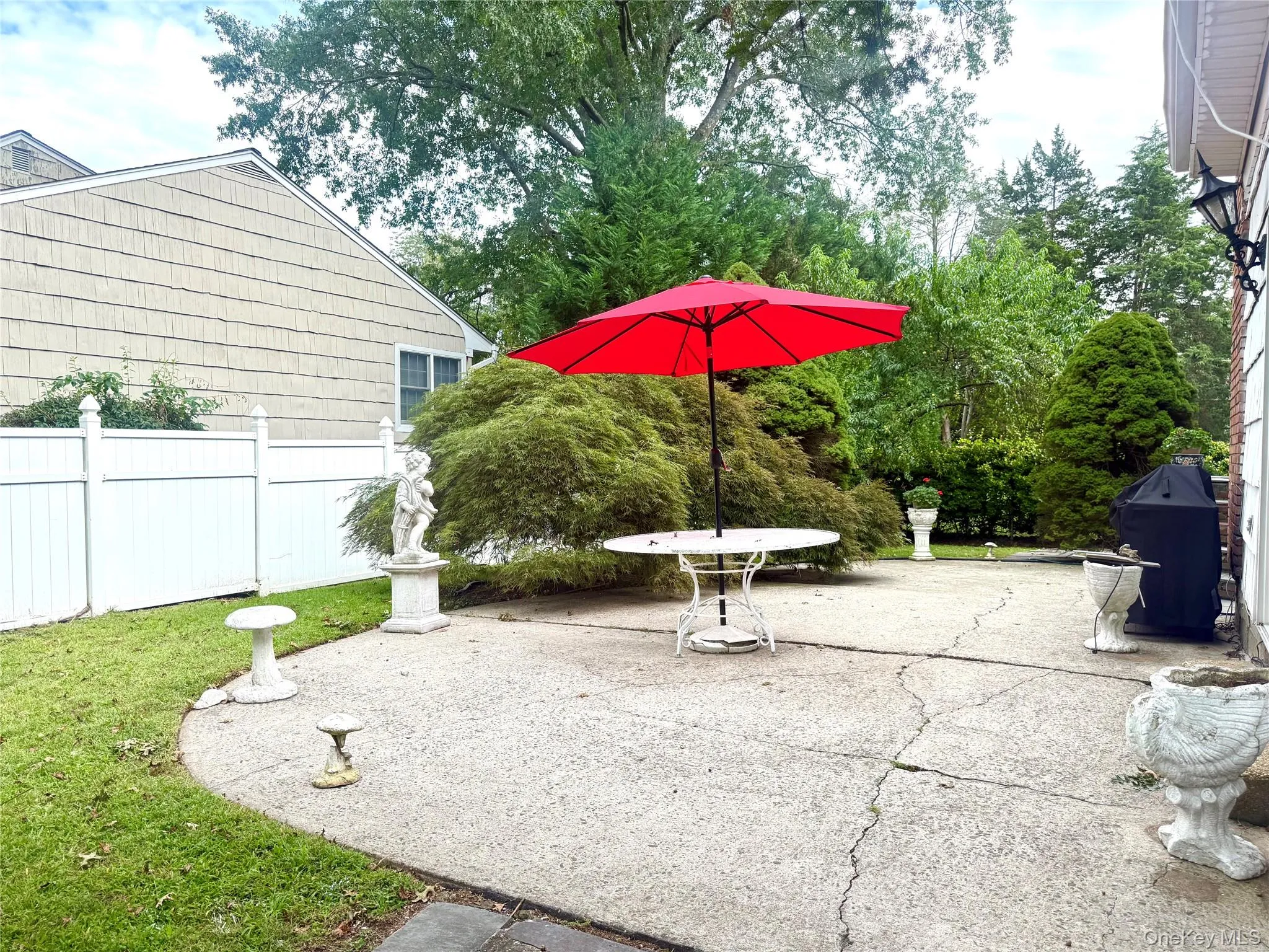 20 Old Farm Road, New Rochelle, NY, 5 Bedrooms Bedrooms, 9 Rooms Rooms,2 BathroomsBathrooms,Residential,For Rent,Old Farm,0,1042062 20 Old Farm Road, New Rochelle, NY, 5 Bedrooms Bedrooms, 9 Rooms Rooms,2 BathroomsBathrooms,Residential,For Rent,Old Farm,0,1042062