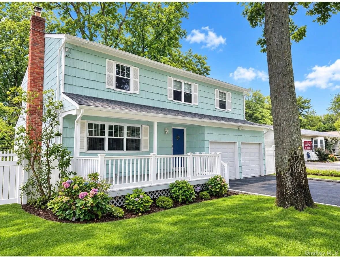 22 Sheppard Lane, Smithtown, NY, 4 Bedrooms Bedrooms, 10 Rooms Rooms,2 BathroomsBathrooms,Residential,For Rent,Sheppard,0,1042067 22 Sheppard Lane, Smithtown, NY, 4 Bedrooms Bedrooms, 10 Rooms Rooms,2 BathroomsBathrooms,Residential,For Rent,Sheppard,0,1042067