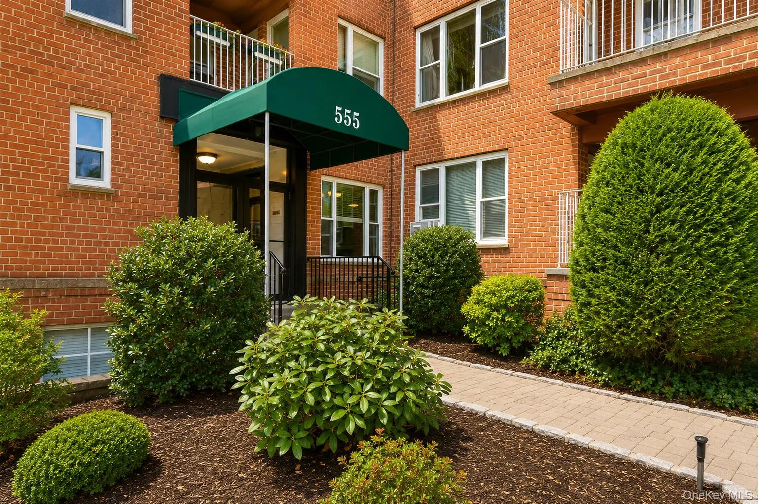 555 Broadway, Greenburgh, NY, 1 Bedroom Bedrooms, 3 Rooms Rooms,1 BathroomBathrooms,Residential,For Rent,Broadway,0,1042071 555 Broadway, Greenburgh, NY, 1 Bedroom Bedrooms, 3 Rooms Rooms,1 BathroomBathrooms,Residential,For Rent,Broadway,0,1042071