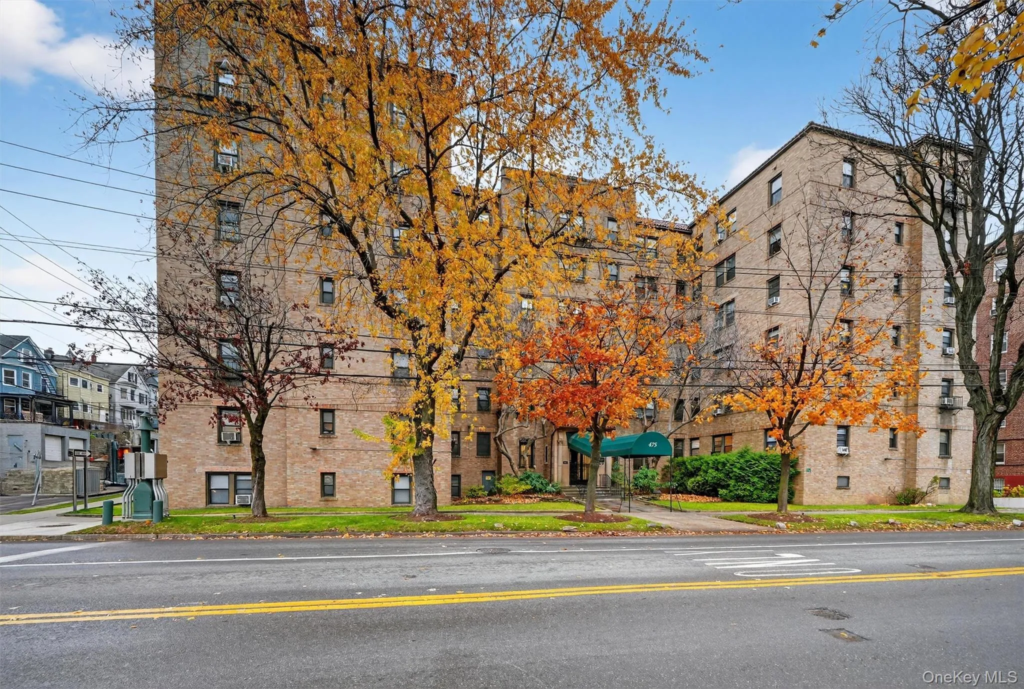 View of apartment building / complex View of apartment building / complex