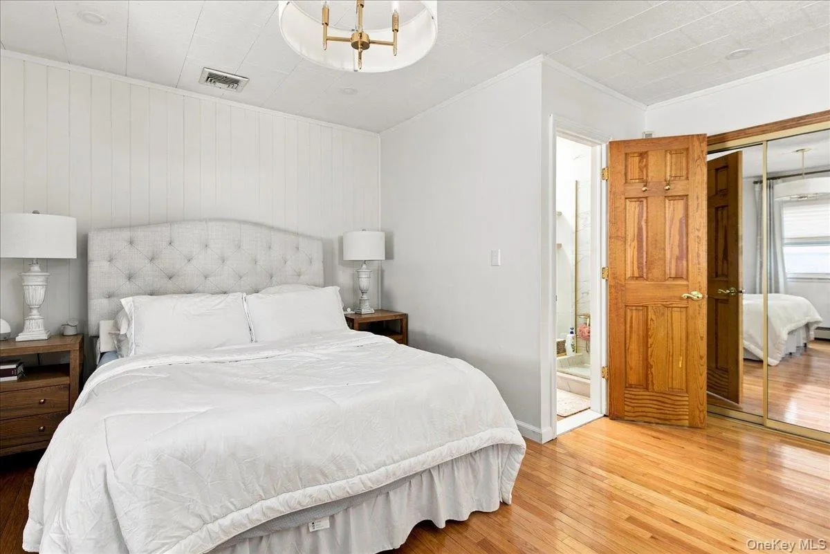 51 Dawson Avenue, Smithtown, NY, 2 Bedrooms Bedrooms, 7 Rooms Rooms,2 BathroomsBathrooms,Residential,For Rent,Dawson,0,1042076 51 Dawson Avenue, Smithtown, NY, 2 Bedrooms Bedrooms, 7 Rooms Rooms,2 BathroomsBathrooms,Residential,For Rent,Dawson,0,1042076