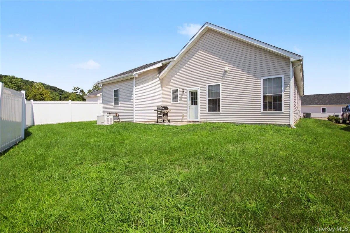 4 Alex Court, Lloyd, NY, 3 Bedrooms Bedrooms, 6 Rooms Rooms,2 BathroomsBathrooms,Residential,For Rent,Alex,0,1042078 4 Alex Court, Lloyd, NY, 3 Bedrooms Bedrooms, 6 Rooms Rooms,2 BathroomsBathrooms,Residential,For Rent,Alex,0,1042078