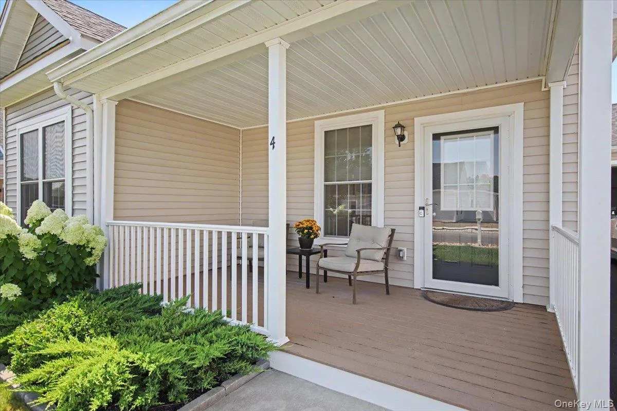 4 Alex Court, Lloyd, NY, 3 Bedrooms Bedrooms, 6 Rooms Rooms,2 BathroomsBathrooms,Residential,For Rent,Alex,0,1042078 4 Alex Court, Lloyd, NY, 3 Bedrooms Bedrooms, 6 Rooms Rooms,2 BathroomsBathrooms,Residential,For Rent,Alex,0,1042078