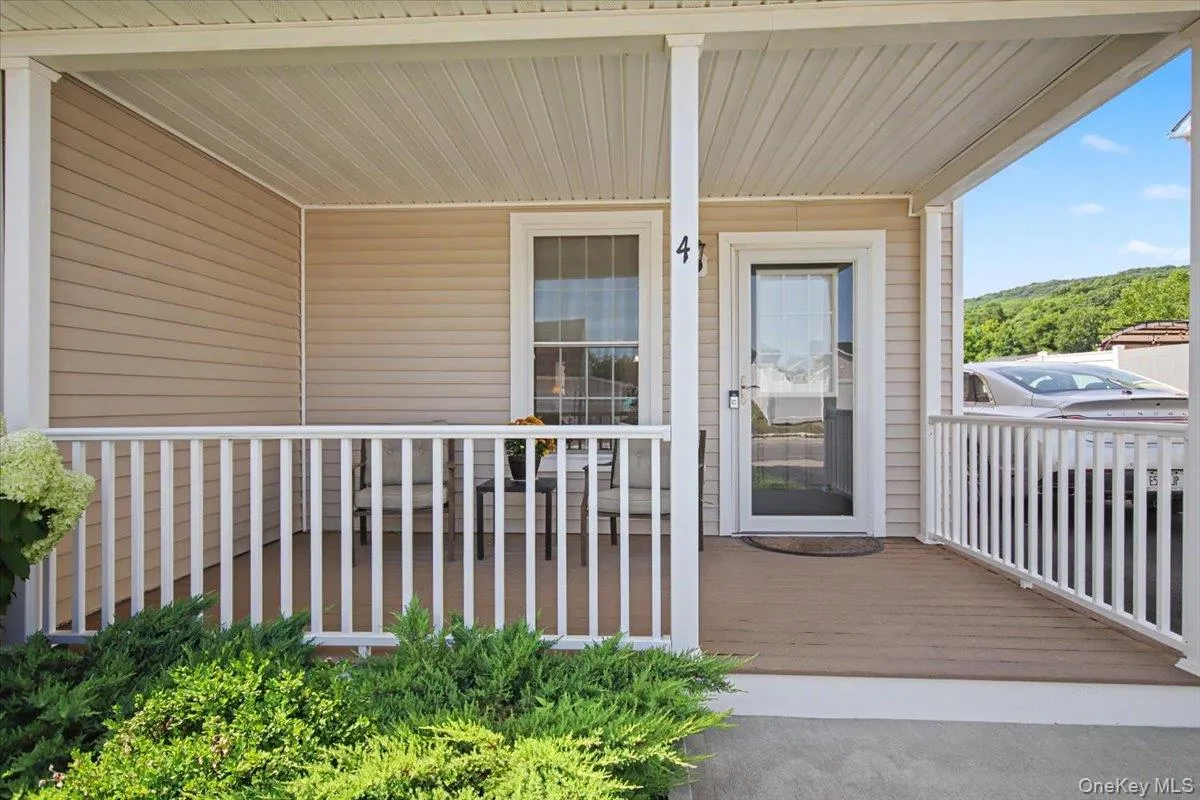 4 Alex Court, Lloyd, NY, 3 Bedrooms Bedrooms, 6 Rooms Rooms,2 BathroomsBathrooms,Residential,For Rent,Alex,0,1042078 4 Alex Court, Lloyd, NY, 3 Bedrooms Bedrooms, 6 Rooms Rooms,2 BathroomsBathrooms,Residential,For Rent,Alex,0,1042078