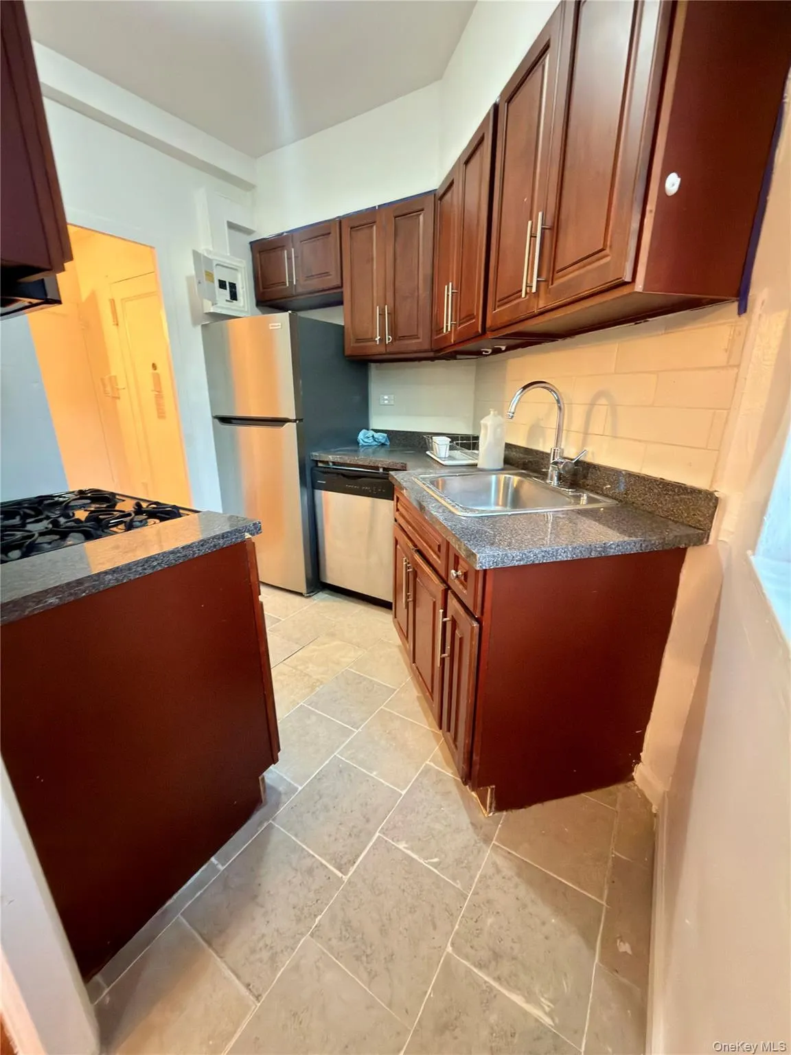 1591 Metropolitan Avenue, New York, NY, 1 Bedroom Bedrooms, 3 Rooms Rooms,1 BathroomBathrooms,Residential,For Rent,Metropolitan,0,1042082 1591 Metropolitan Avenue, New York, NY, 1 Bedroom Bedrooms, 3 Rooms Rooms,1 BathroomBathrooms,Residential,For Rent,Metropolitan,0,1042082
