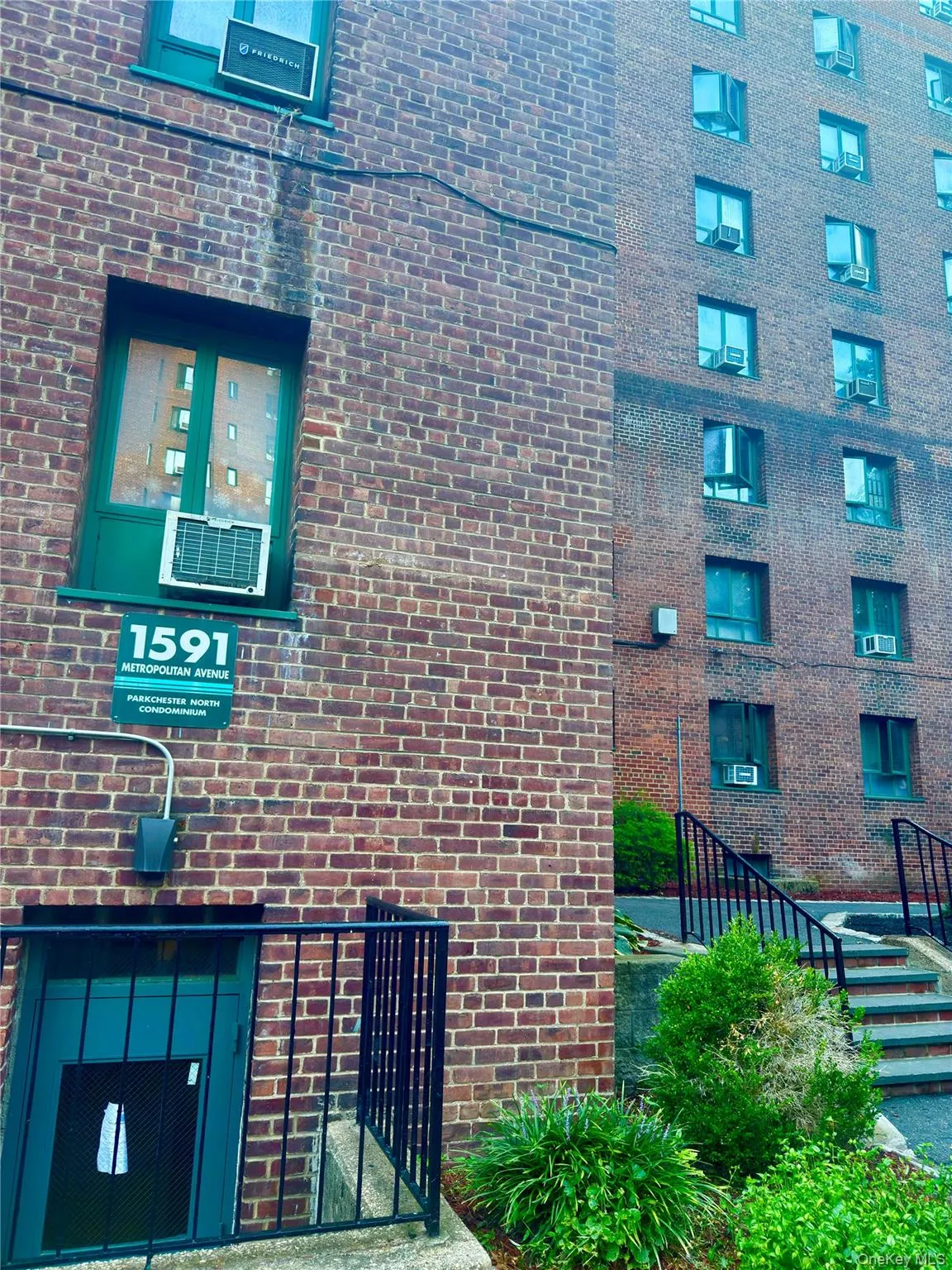 1591 Metropolitan Avenue, New York, NY, 1 Bedroom Bedrooms, 3 Rooms Rooms,1 BathroomBathrooms,Residential,For Rent,Metropolitan,0,1042082 1591 Metropolitan Avenue, New York, NY, 1 Bedroom Bedrooms, 3 Rooms Rooms,1 BathroomBathrooms,Residential,For Rent,Metropolitan,0,1042082