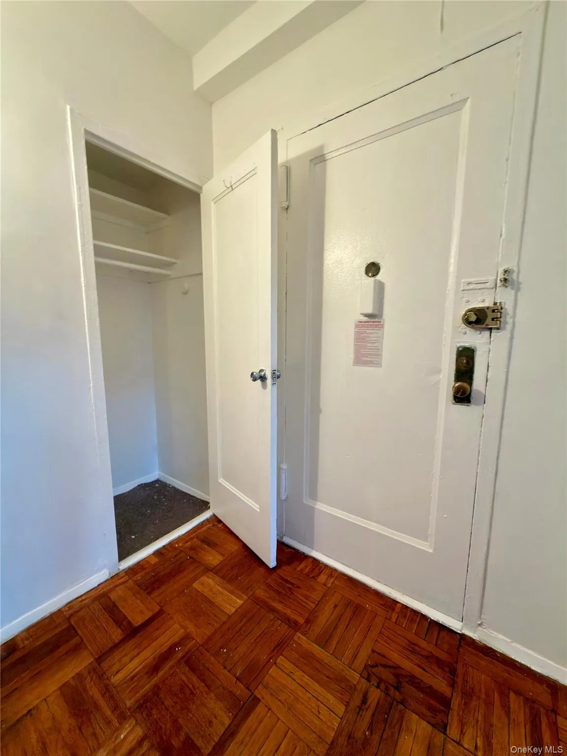 1591 Metropolitan Avenue, New York, NY, 1 Bedroom Bedrooms, 3 Rooms Rooms,1 BathroomBathrooms,Residential,For Rent,Metropolitan,0,1042082 1591 Metropolitan Avenue, New York, NY, 1 Bedroom Bedrooms, 3 Rooms Rooms,1 BathroomBathrooms,Residential,For Rent,Metropolitan,0,1042082